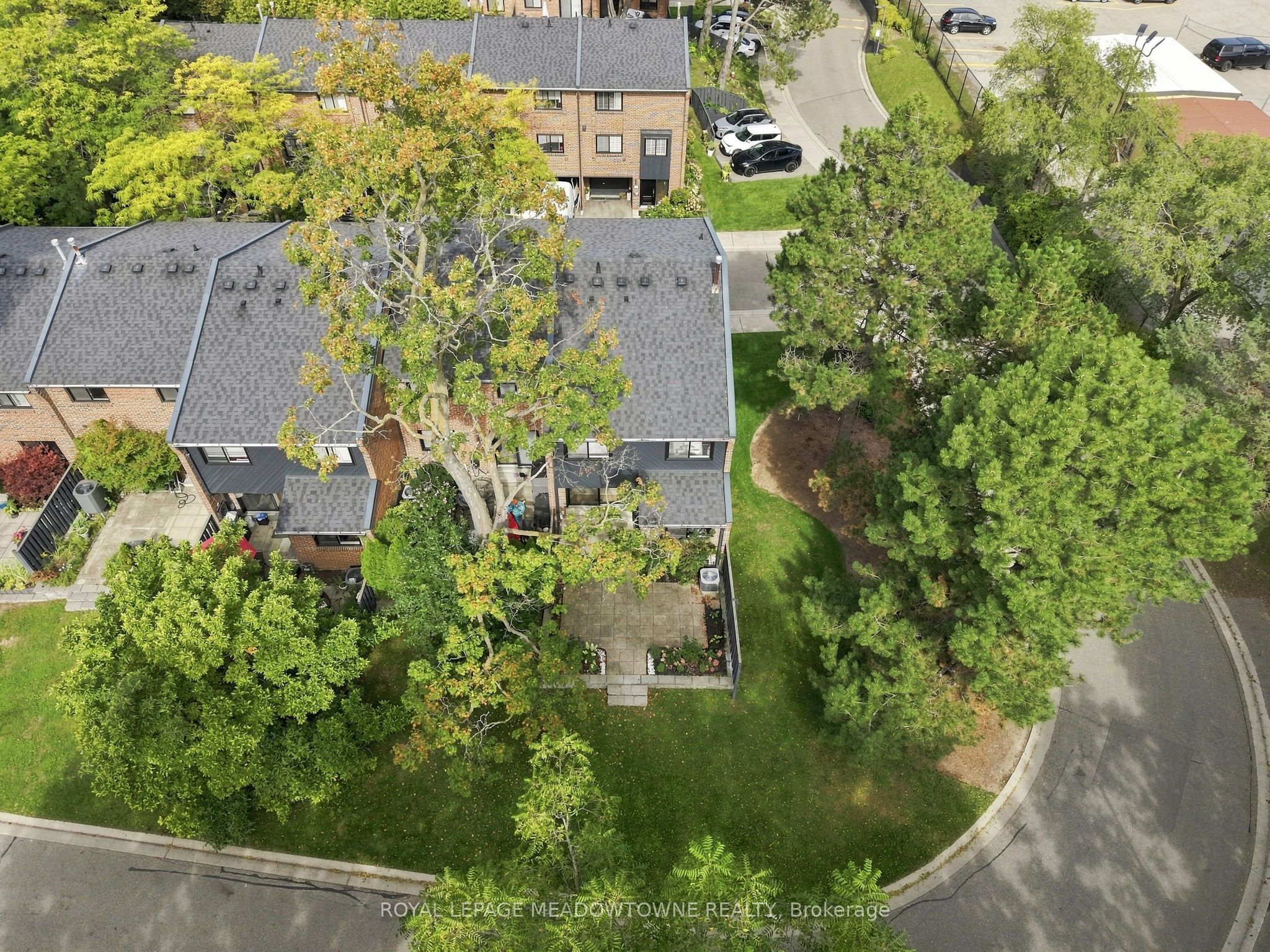 20 Mineola Road 17