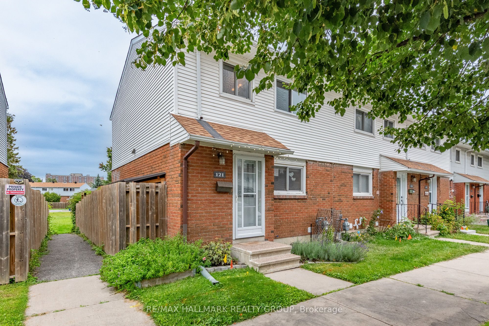 1045 Morrison Drive 121