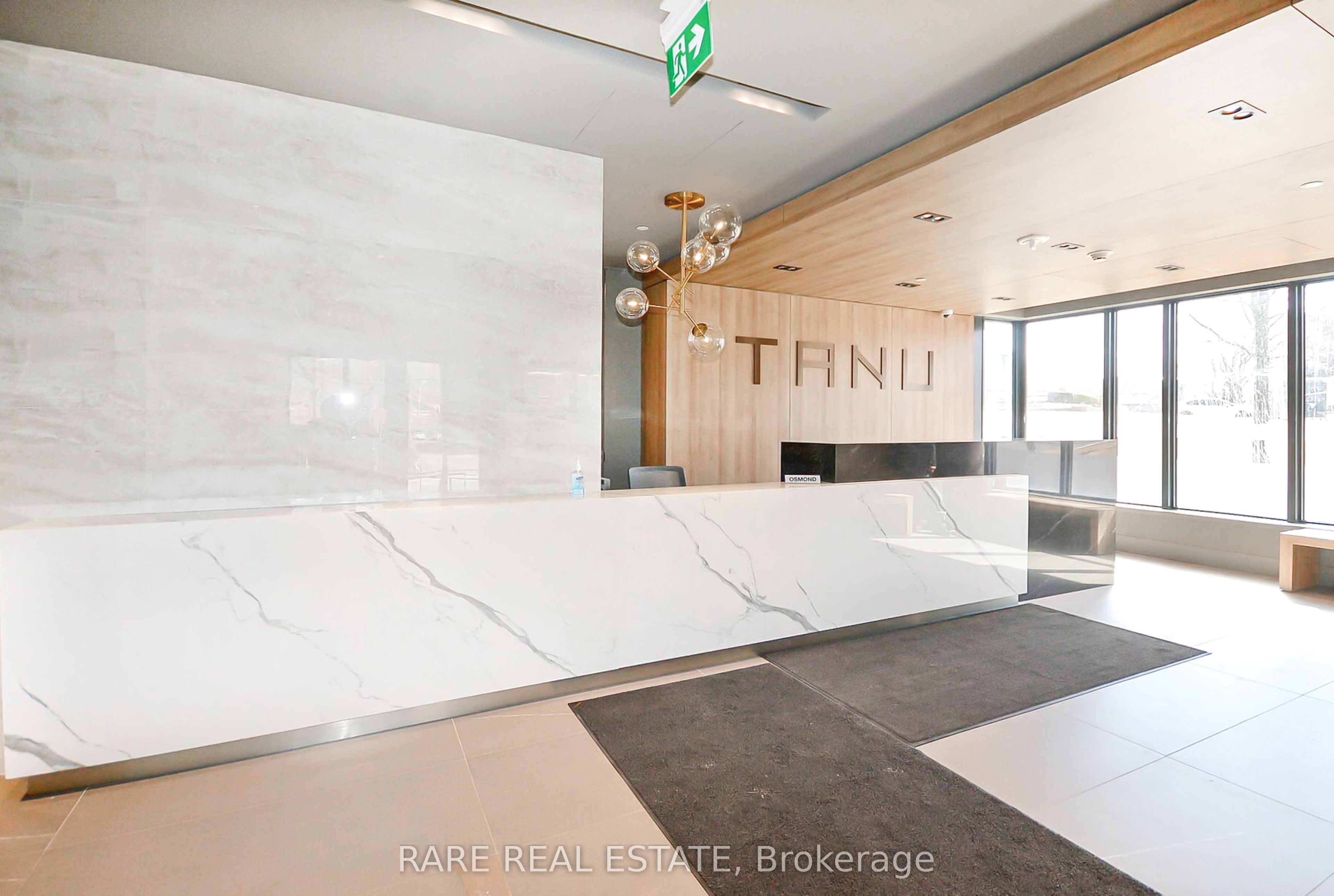 21 Park Street E 308