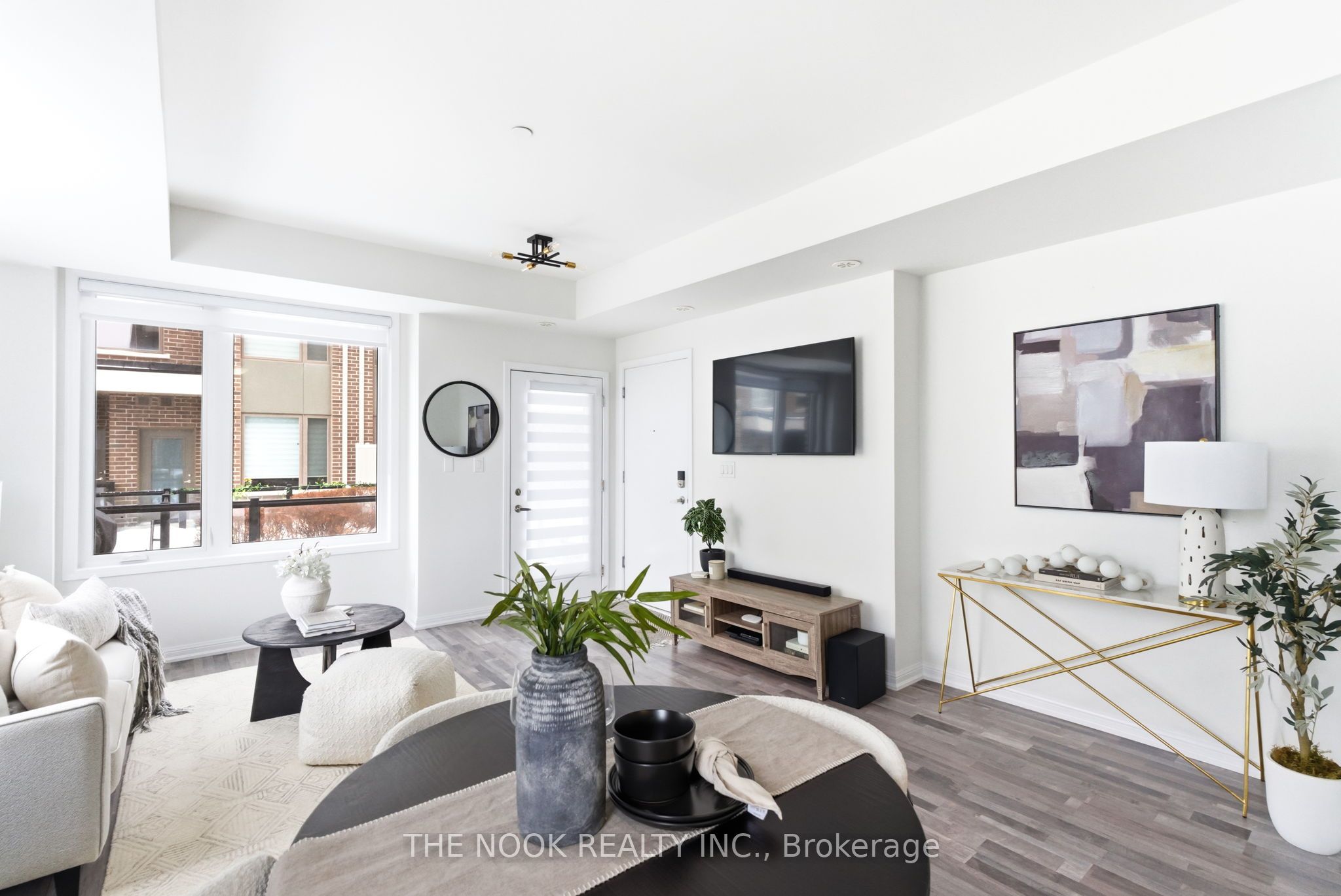 1460 Whites Road 401