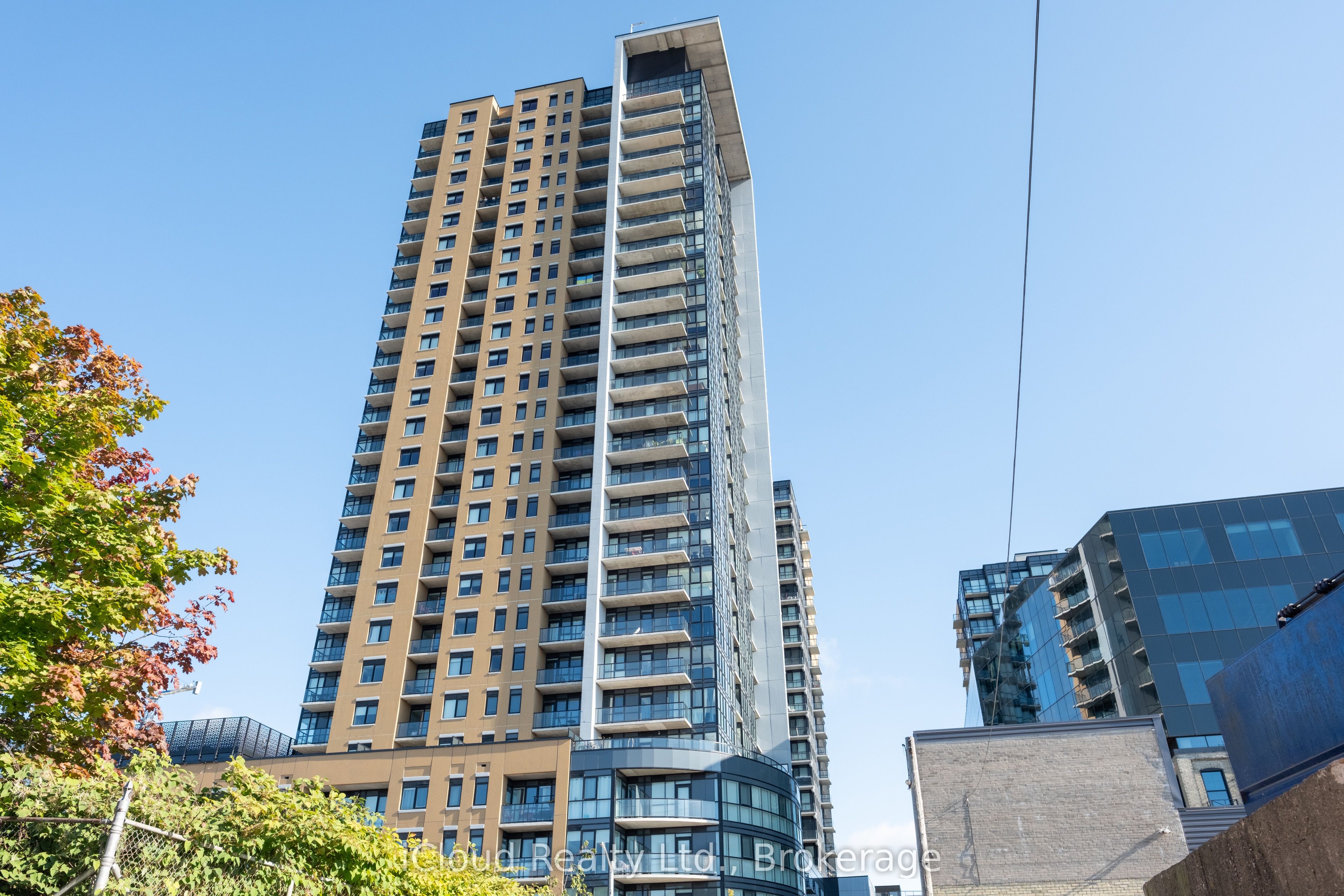 108 Garment Street PH 2707