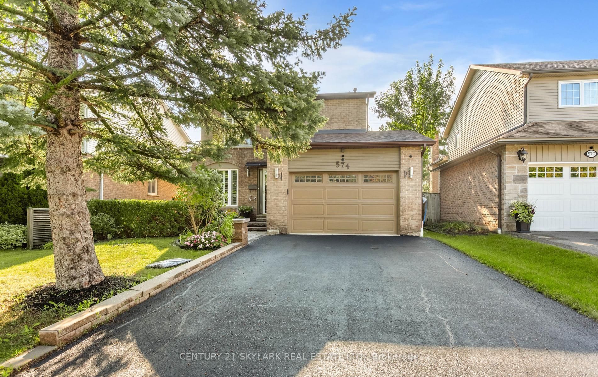 574 Sunnyvale Crescent