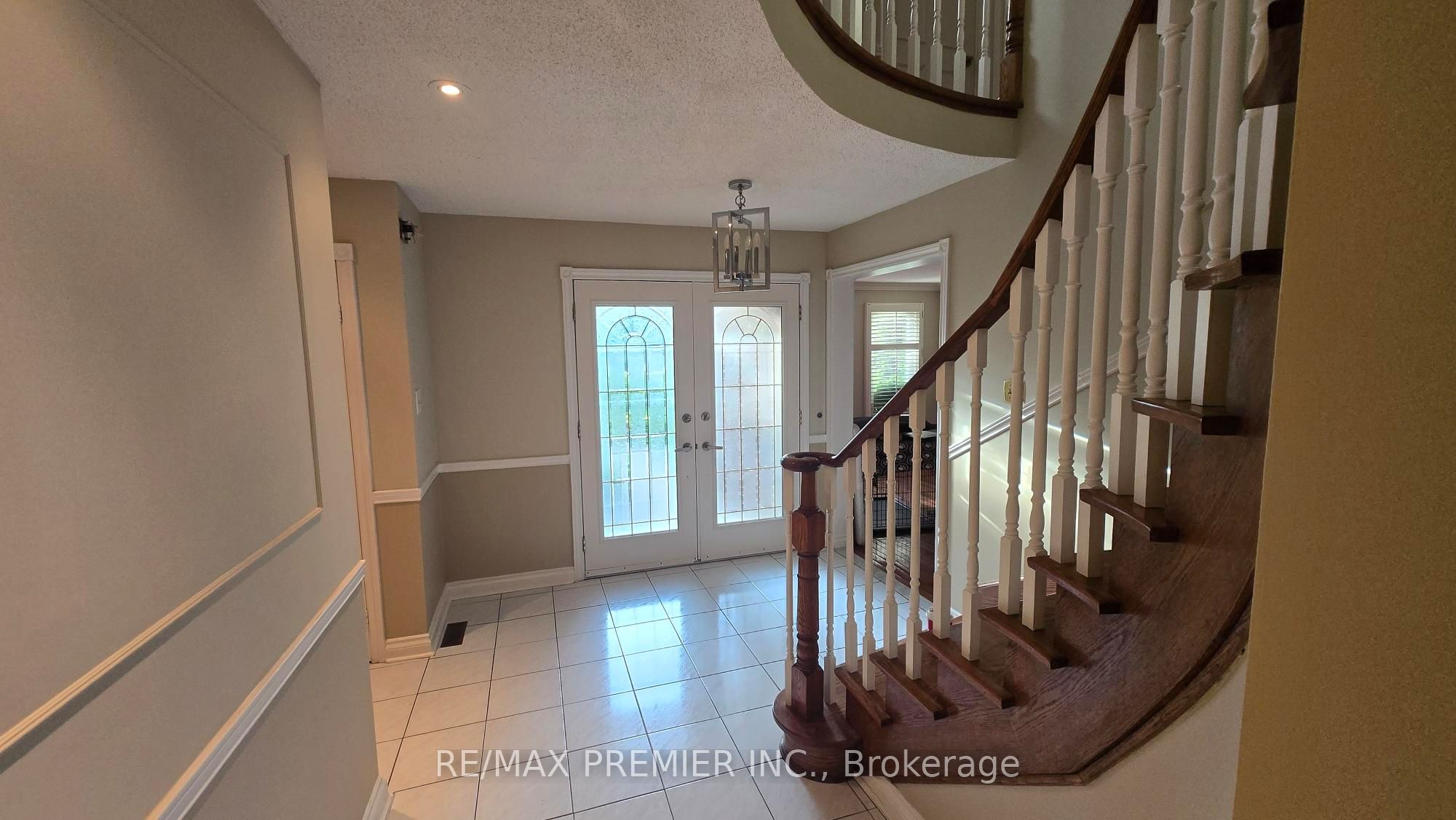 4399 Beacon Lane