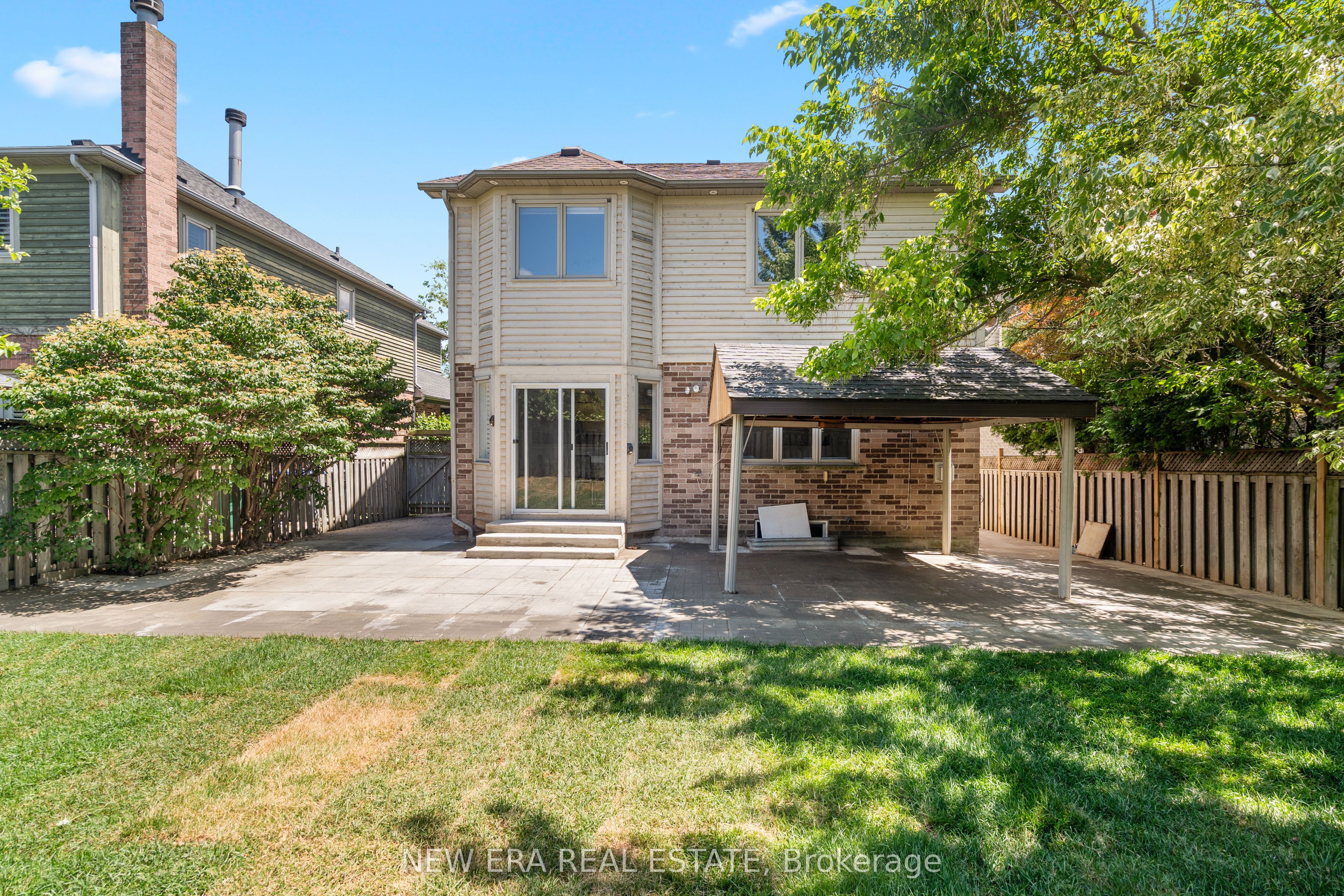 2855 Duncairn Drive