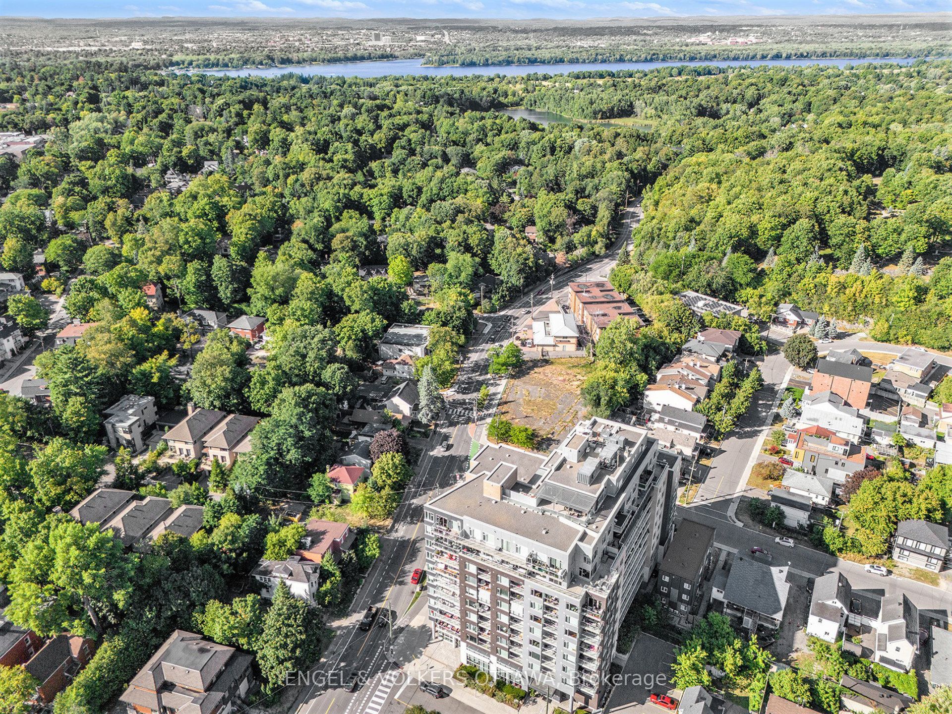 7 Marquette Avenue 605