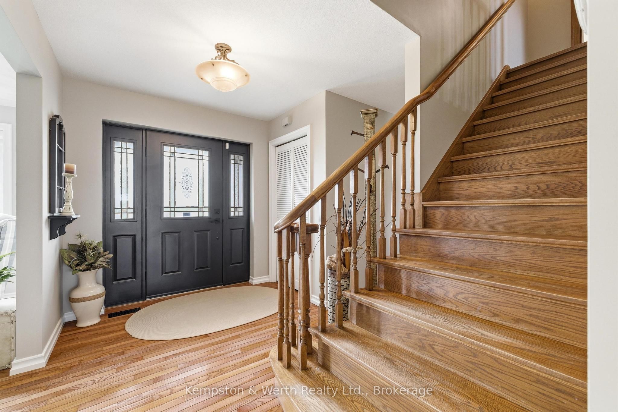 890 Perkin Crescent