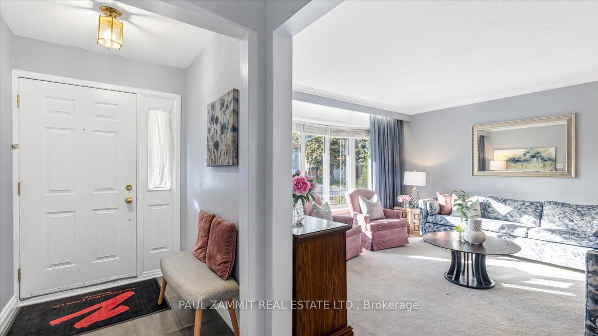 27 Ladyslipper Court