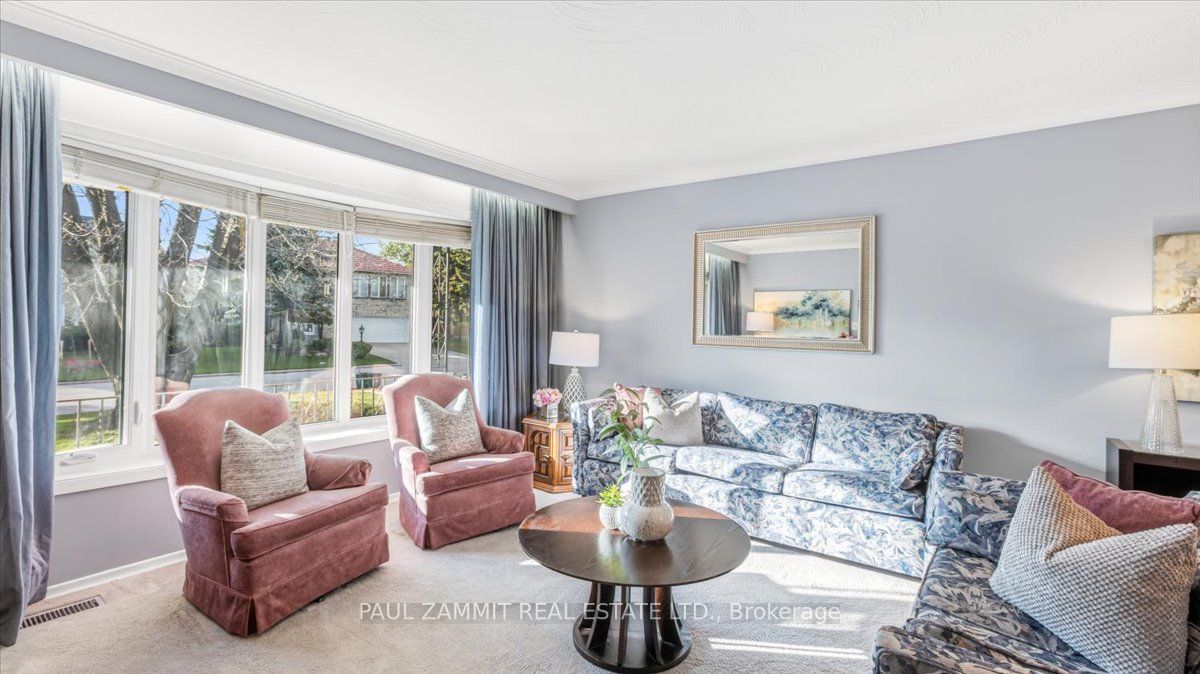 27 Ladyslipper Court