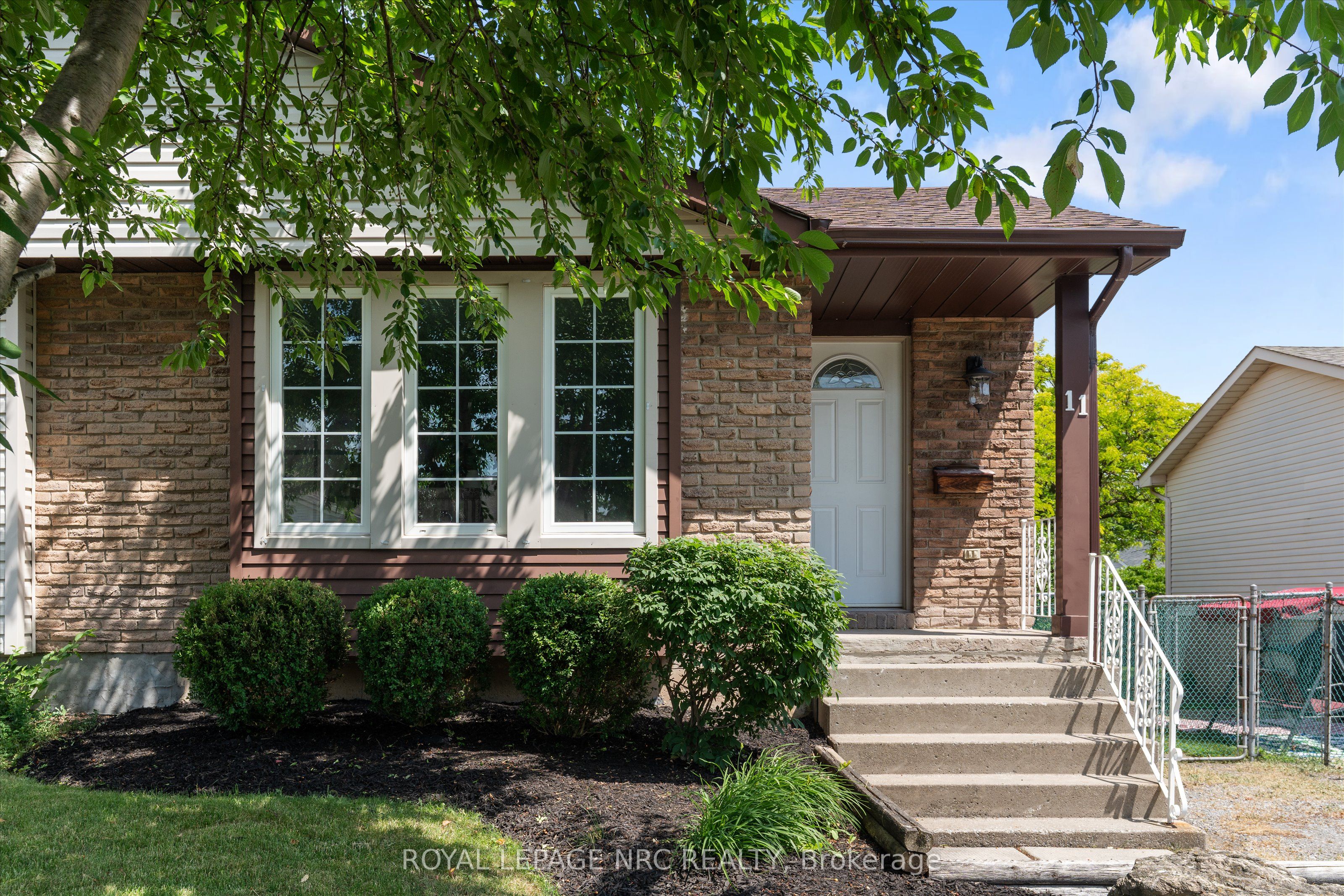 11 Dianne Drive