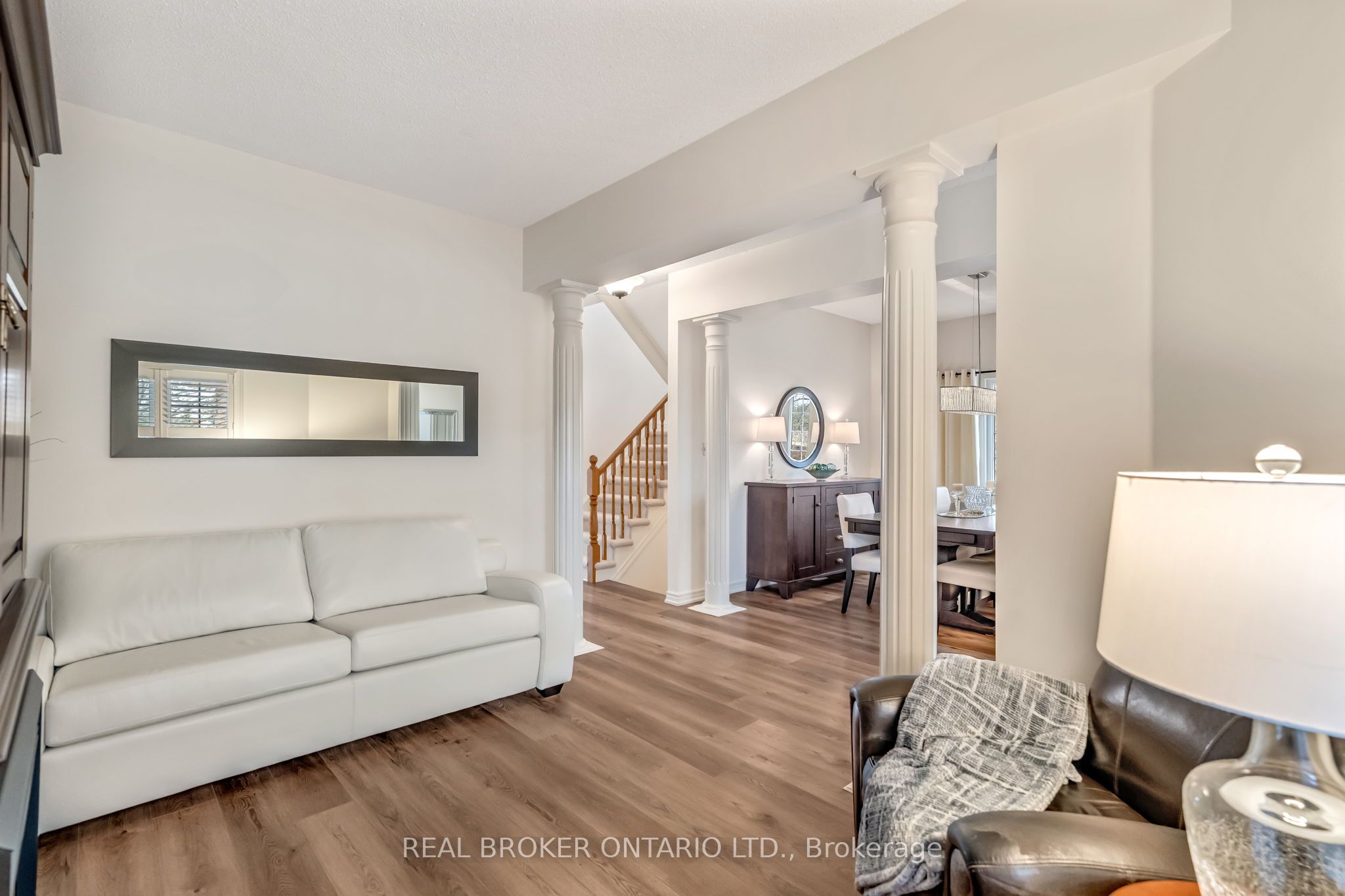 2423 Valley Heights Crescent