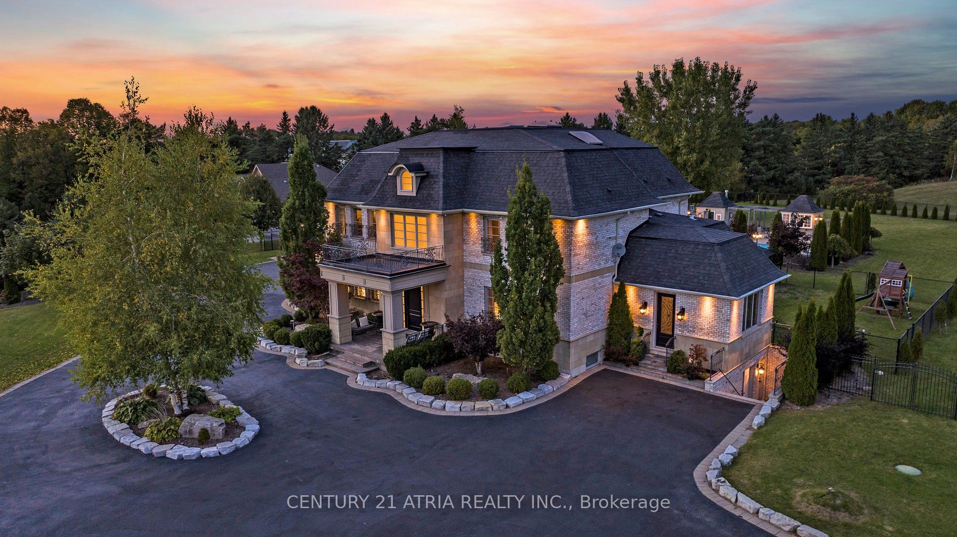 111 Lake Woods Drive