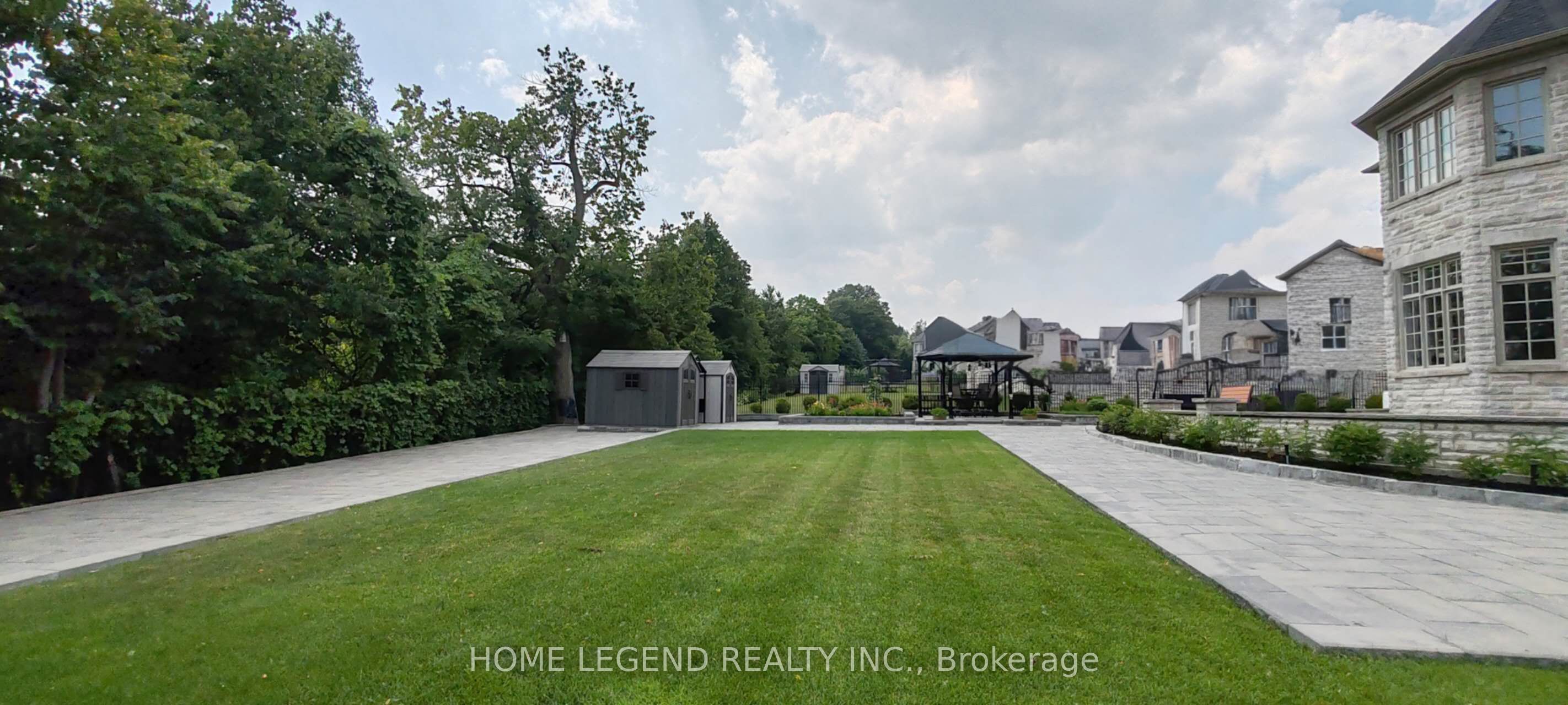 1 Royal County Down Crescent