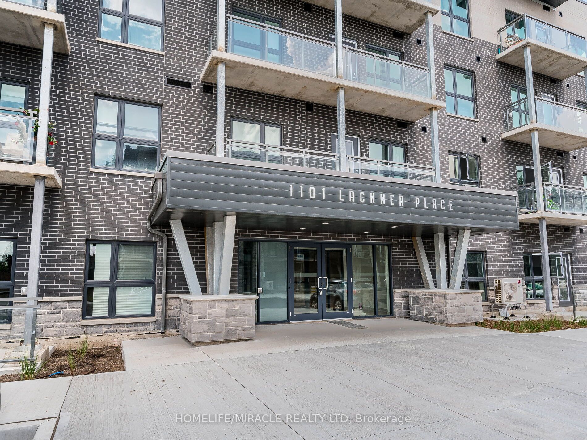 1101 Lackner Place T2