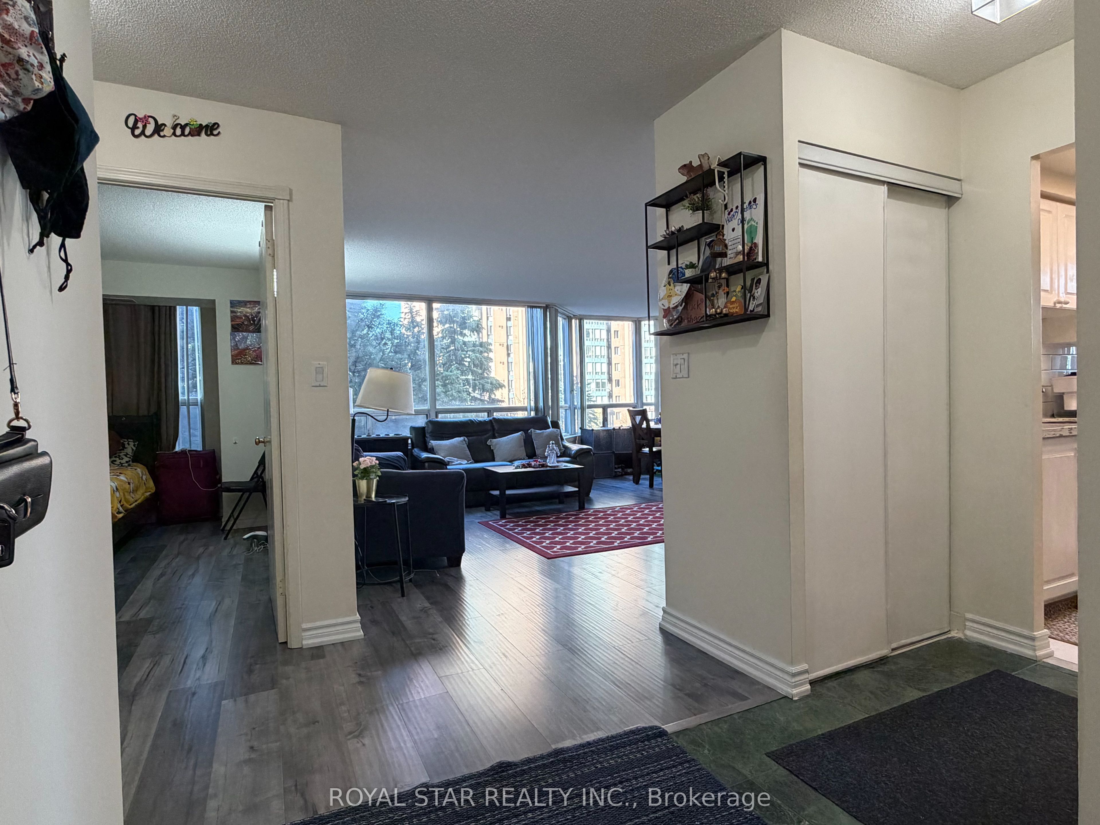 135 Hillcrest Avenue 303