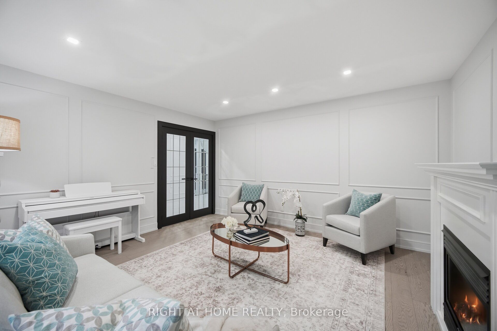 4 Simmons Crescent