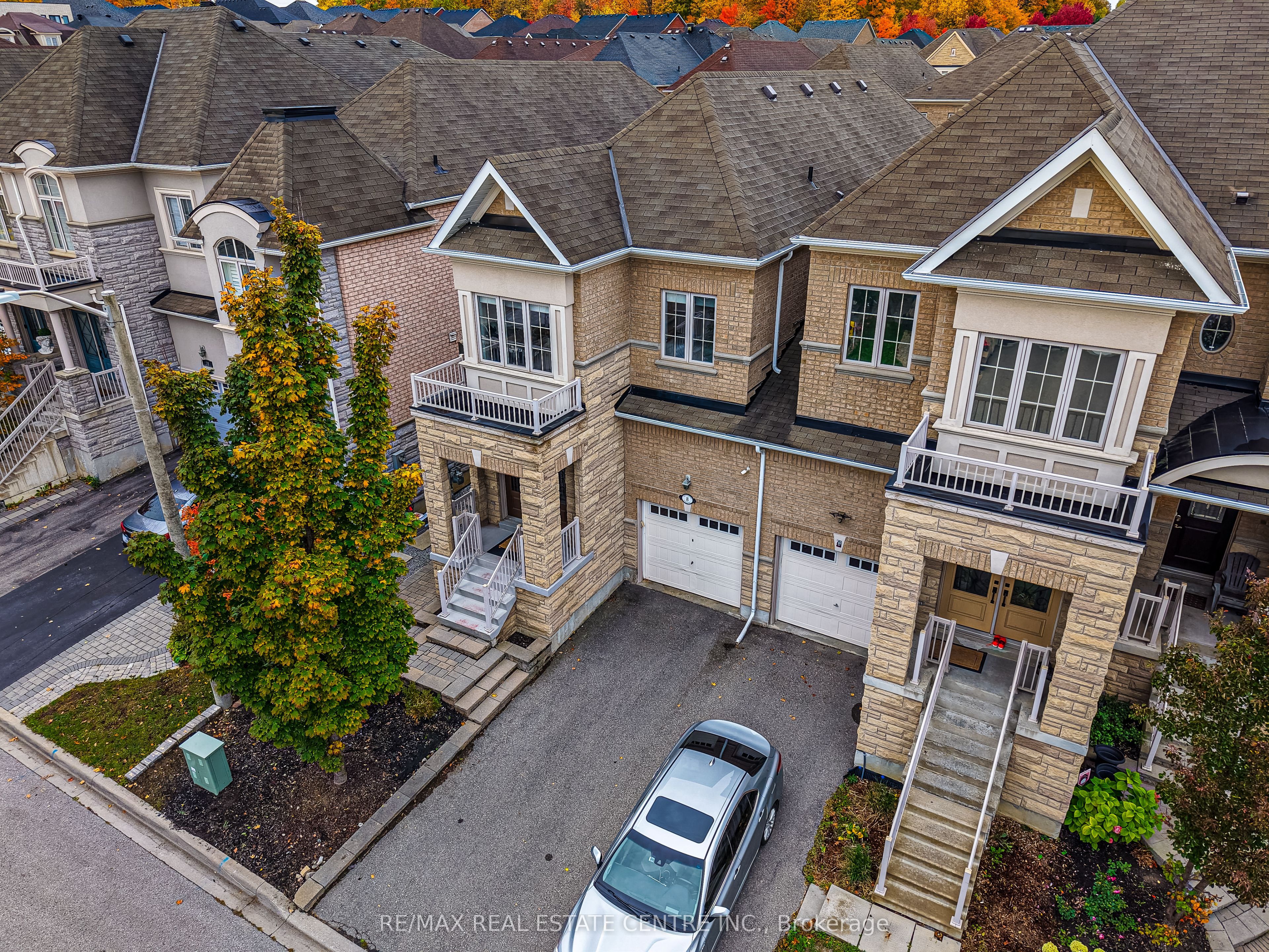 8 Bristlewood Crescent