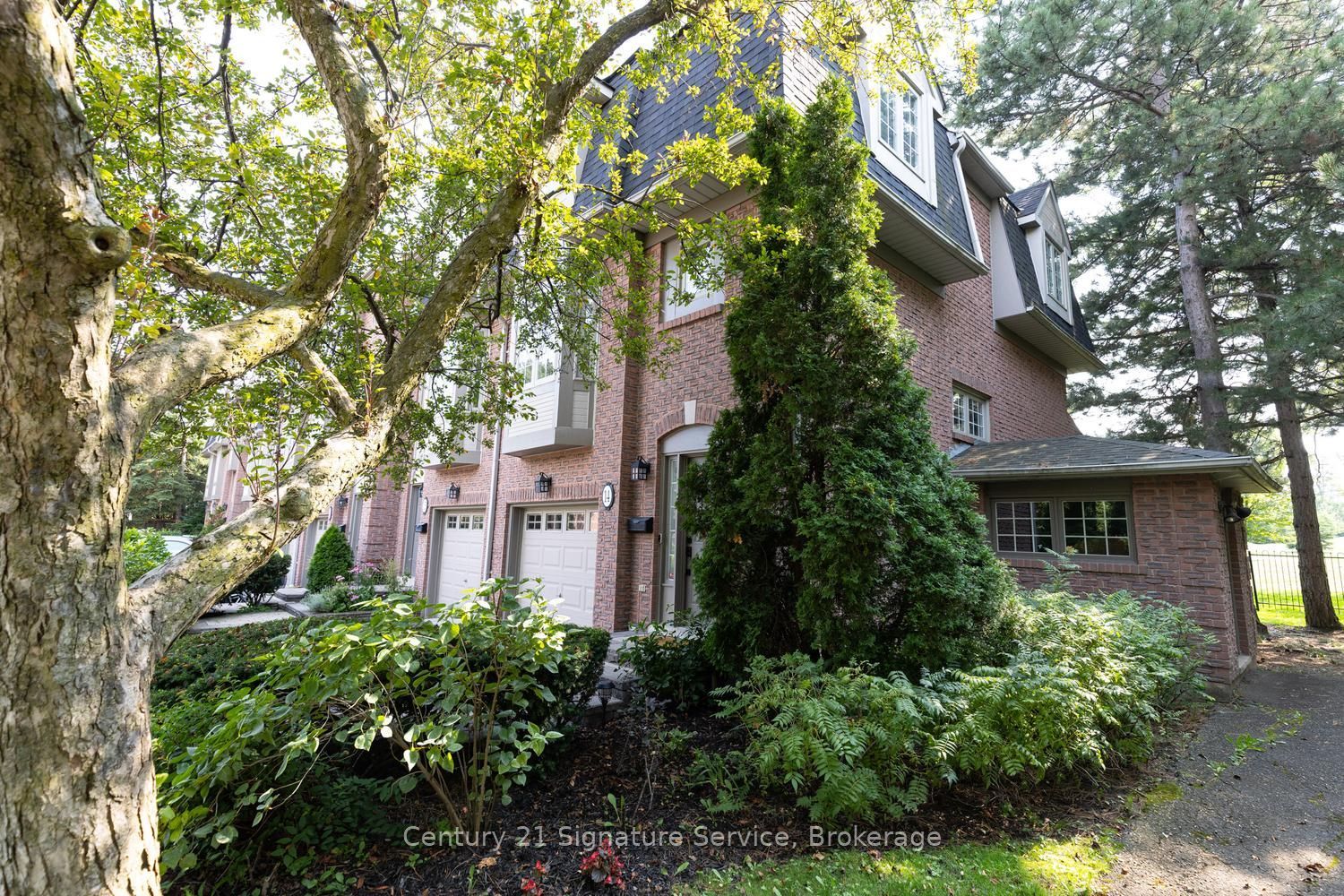 3140 Fifth Line W 14