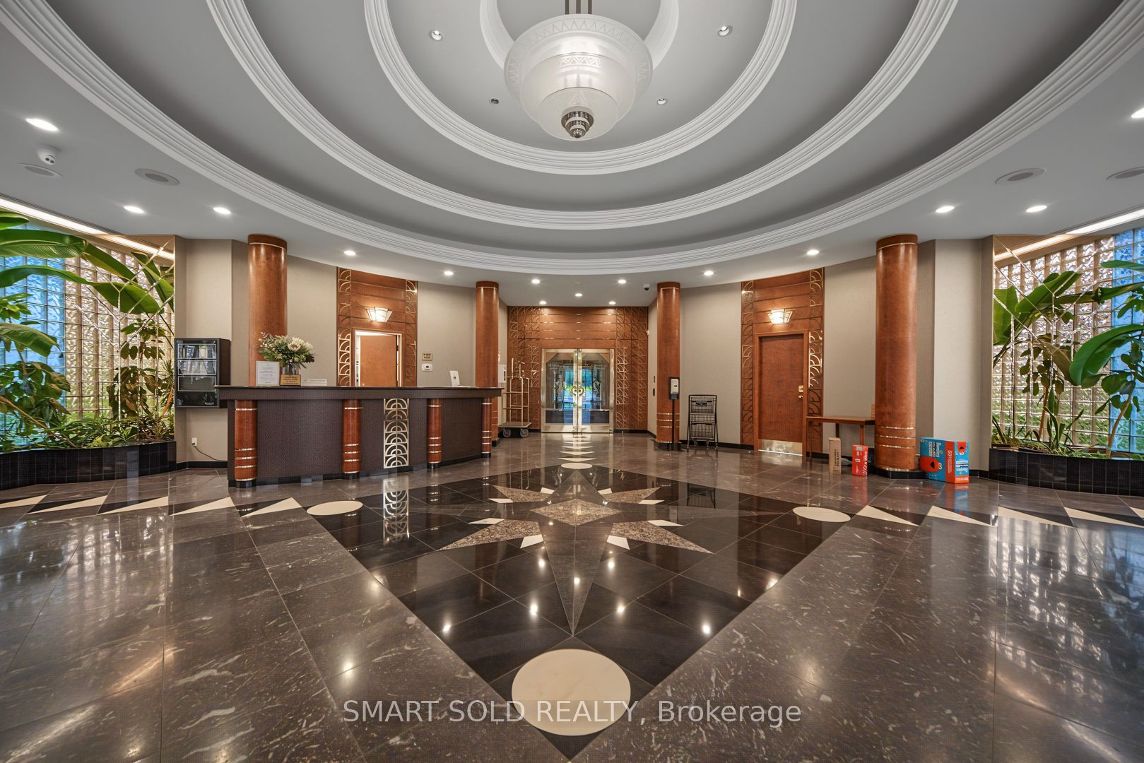28 Hollywood Avenue 205