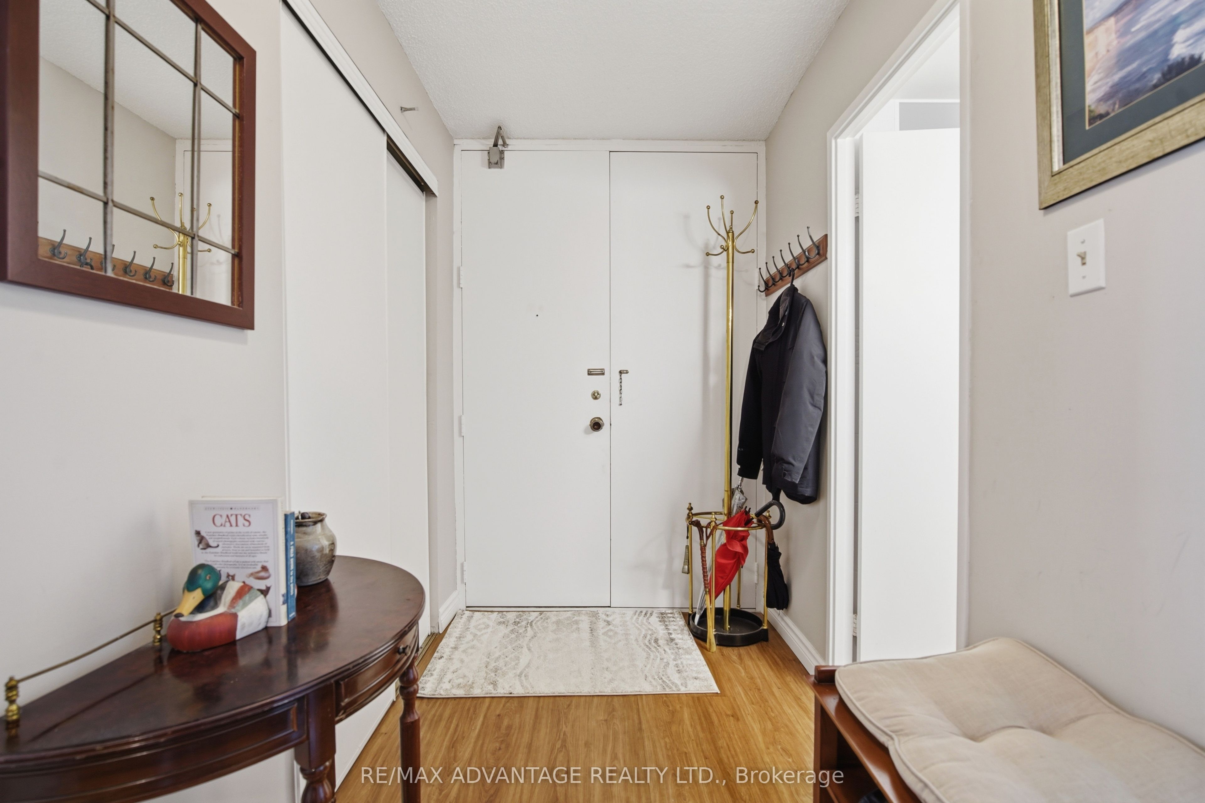 380 King Street 305