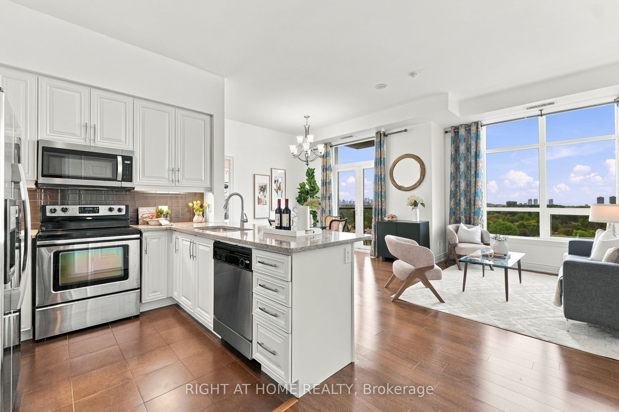 1135 Royal York Road 1301