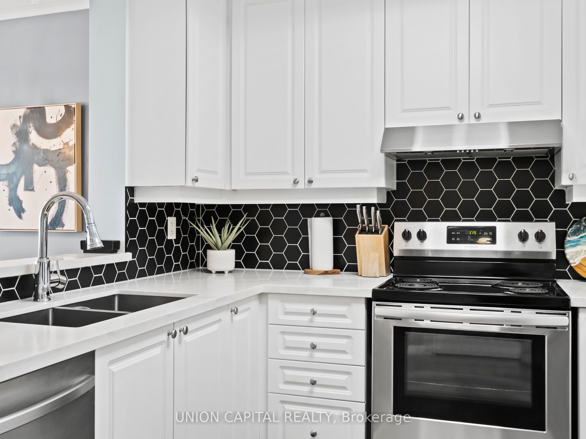 3650 Kingston Road PH918