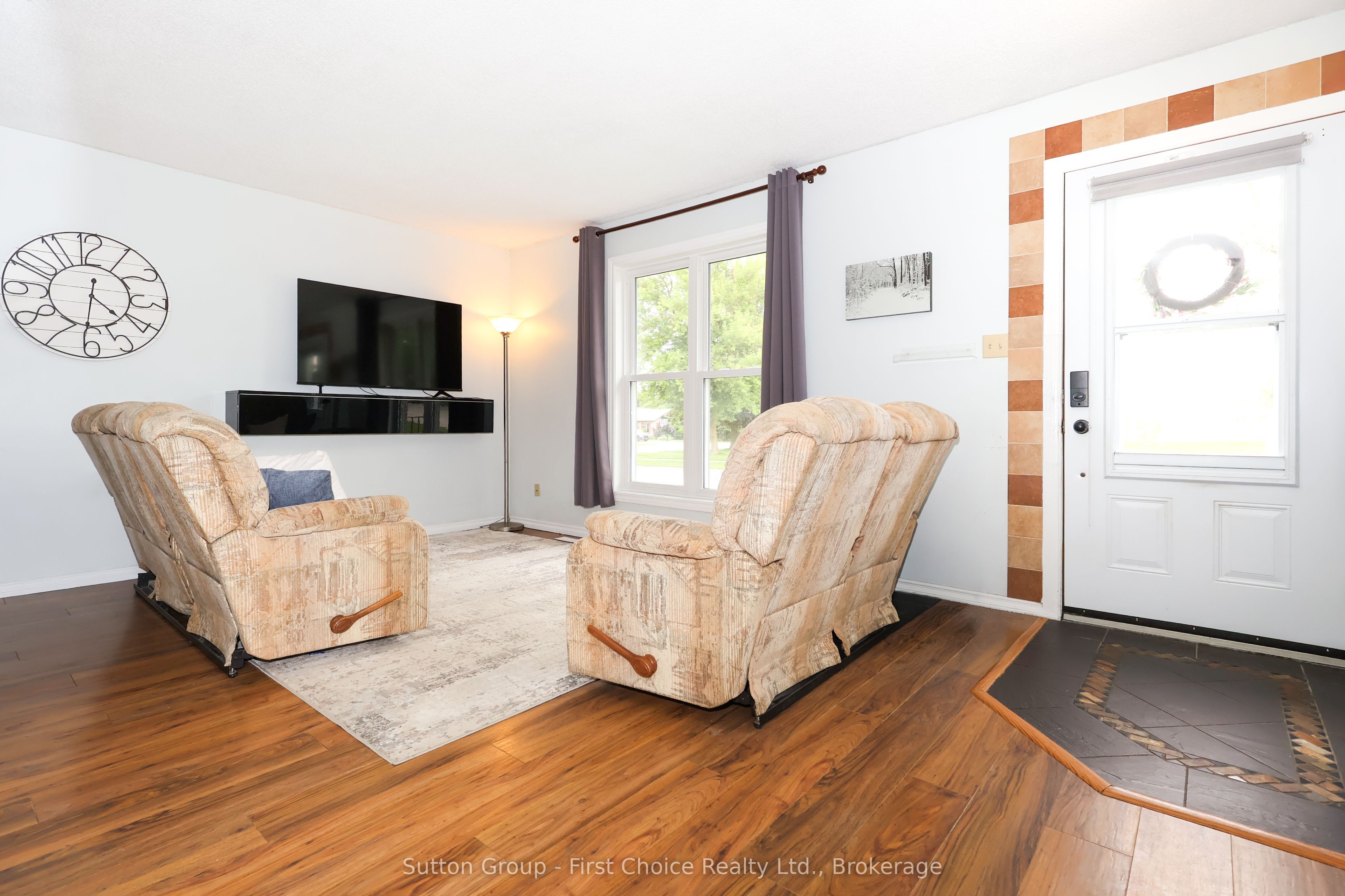 129 Mitchell Court E B