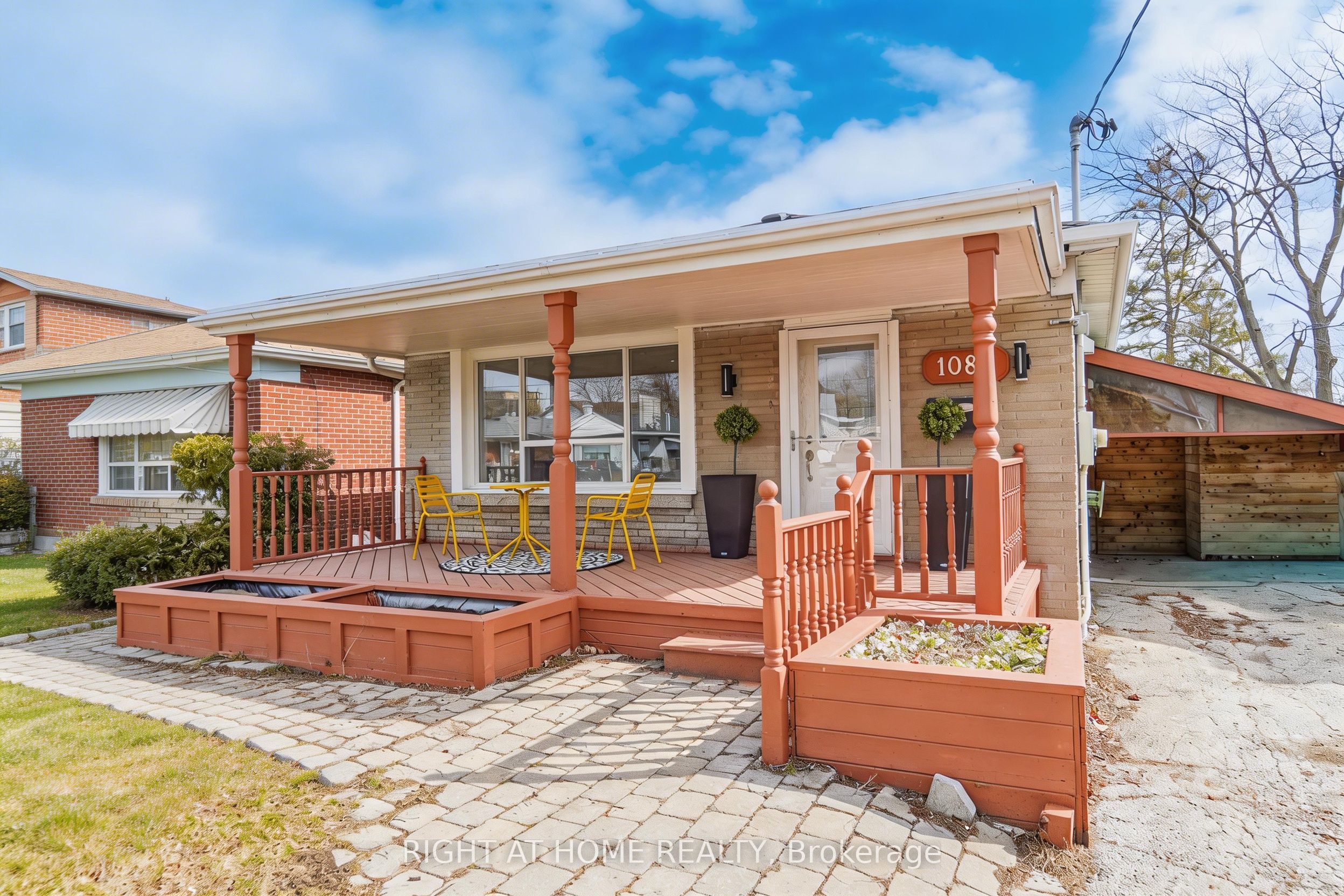 1083 Pharmacy Avenue