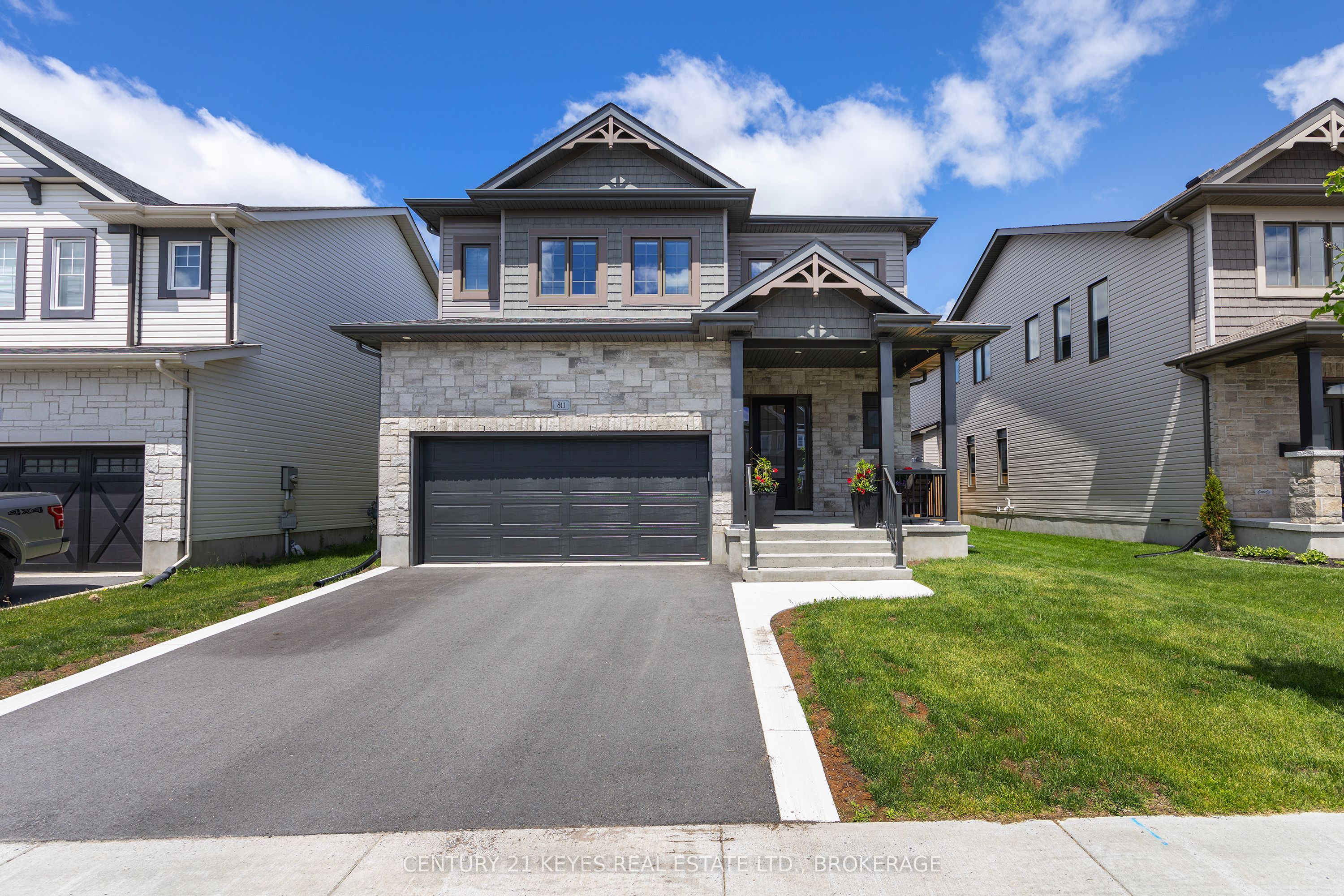 811 Riverview Way