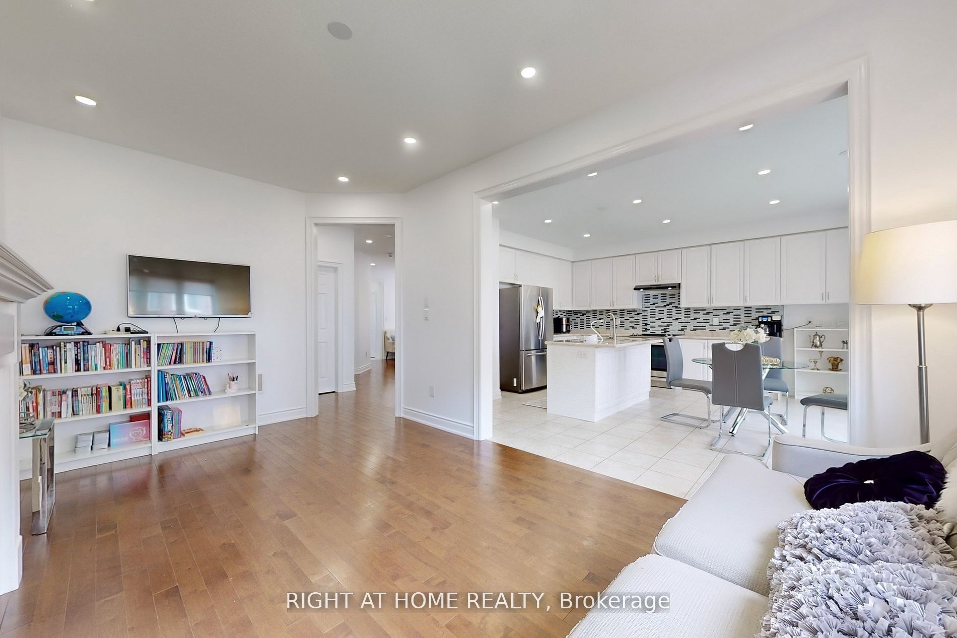 423 Grindstone Trail