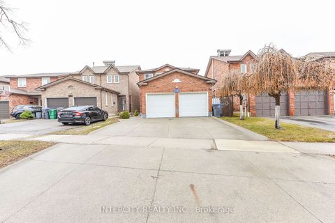 7140 Dalewood Drive Mississauga ON L4T 4E9
