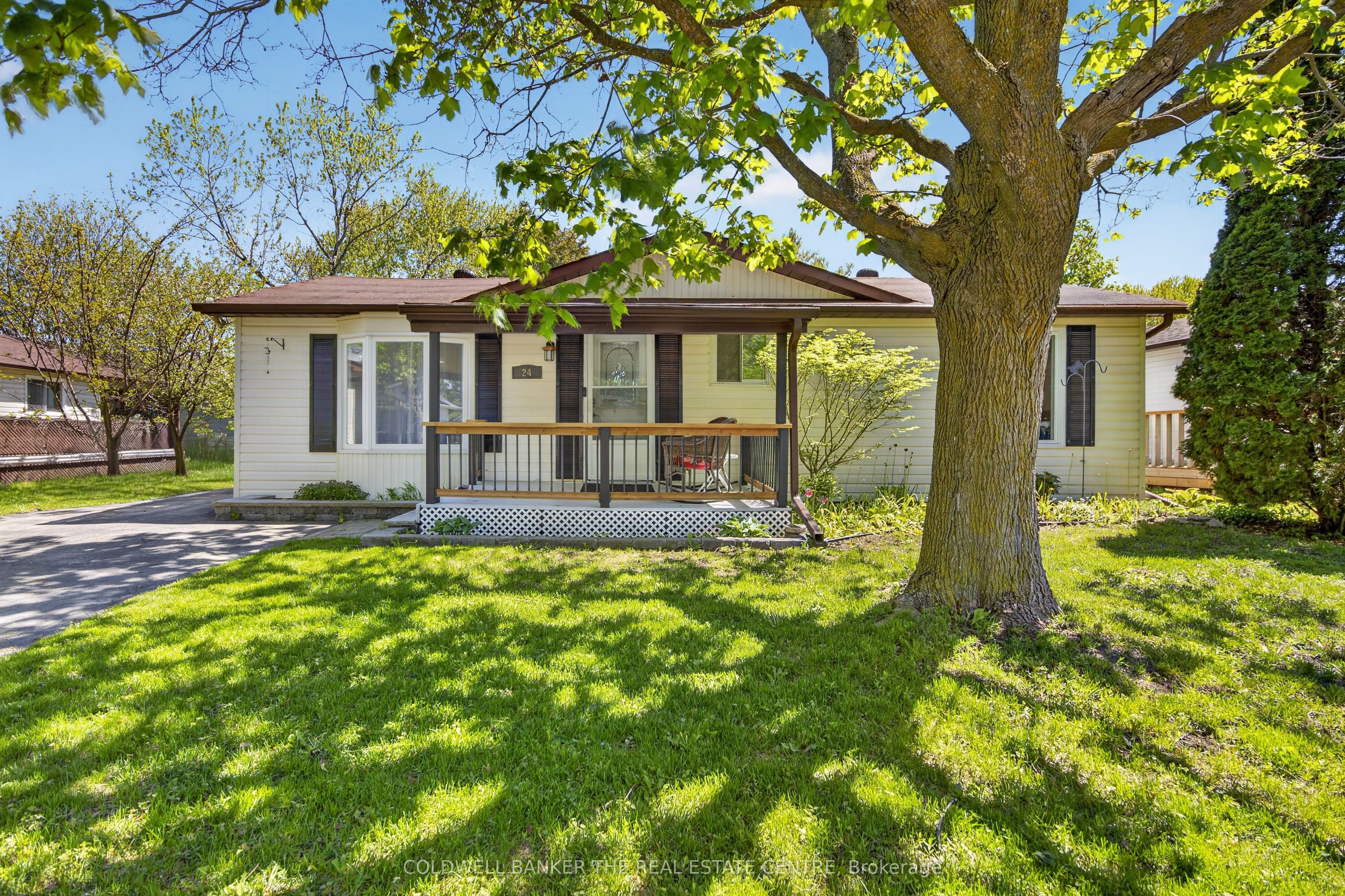 24 Briar Wood Place