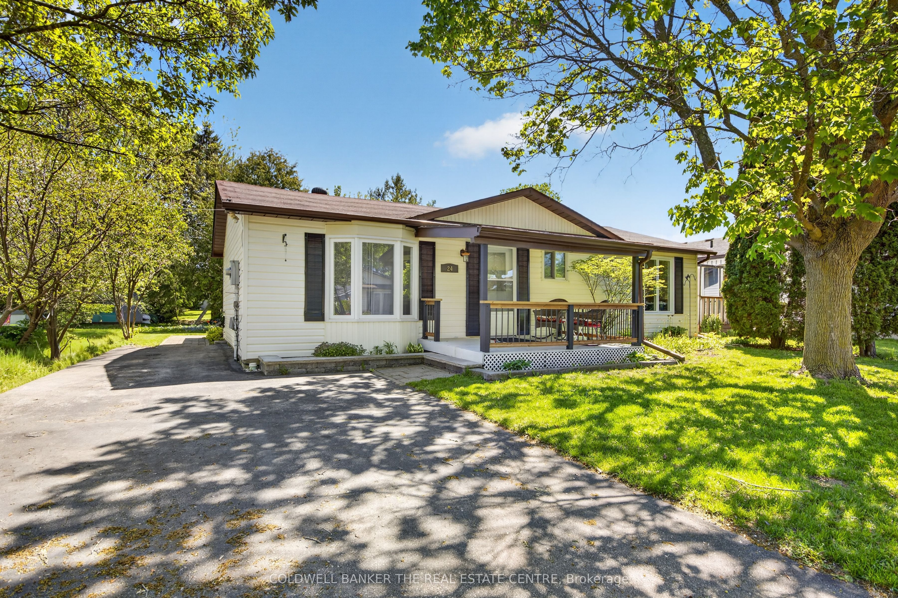 24 Briar Wood Place