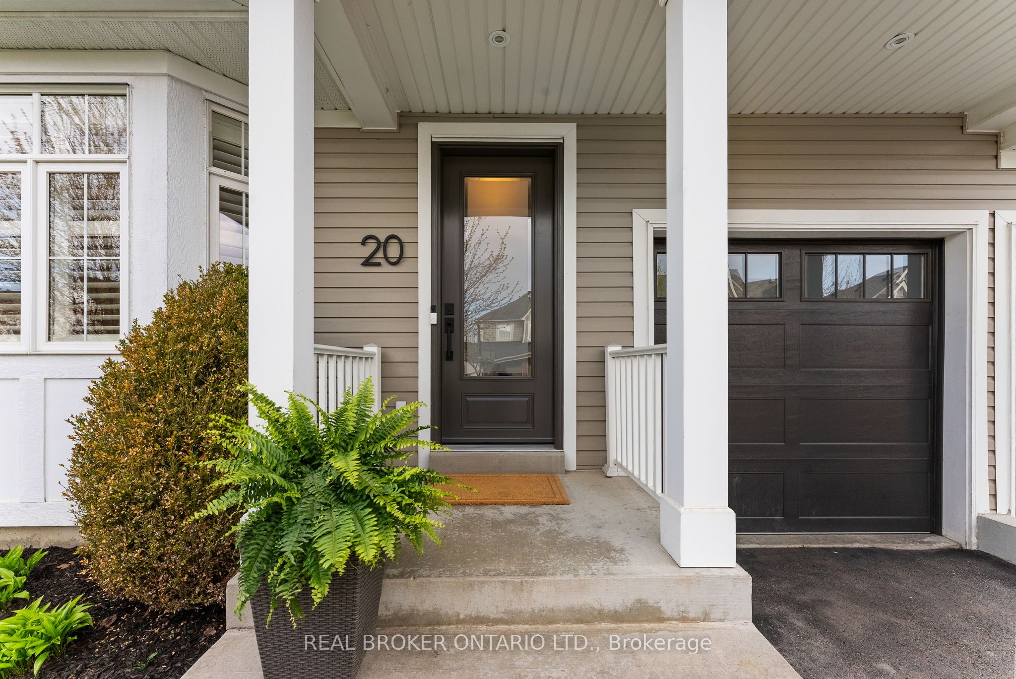20 Denbury Court