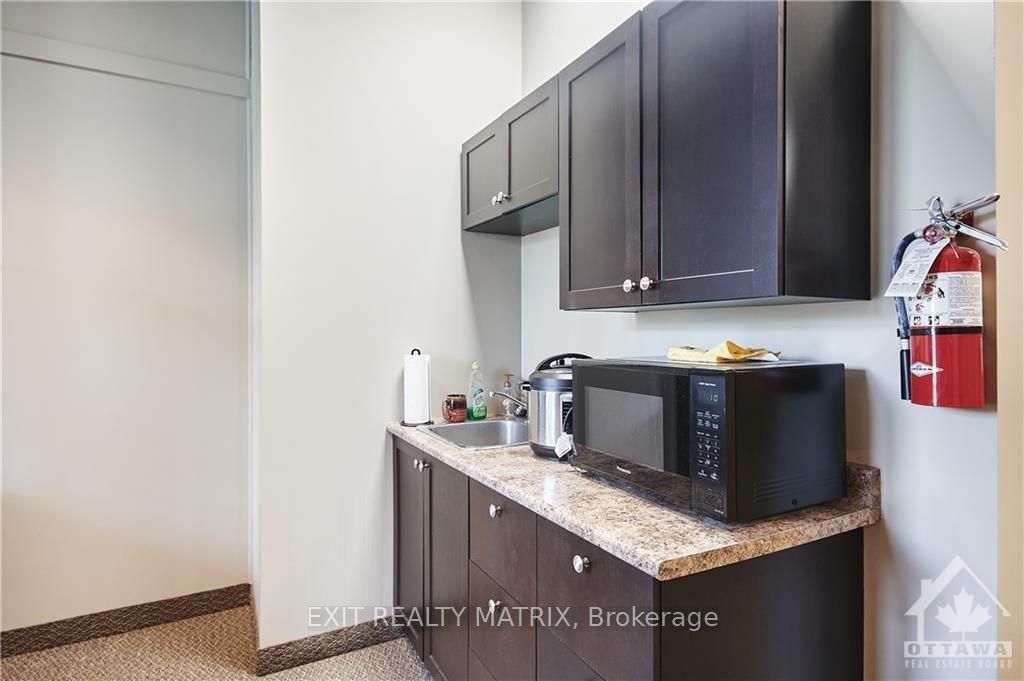 300 TERRY FOX Drive 900-L1