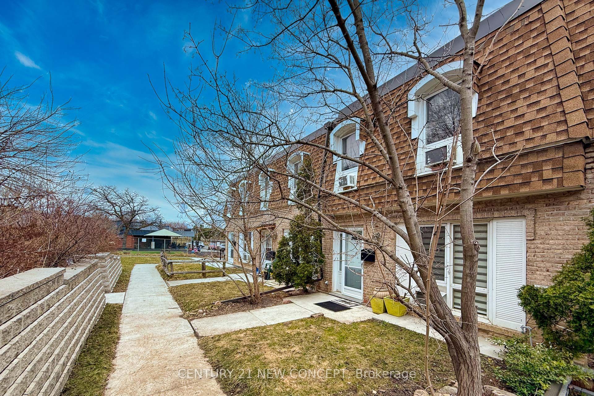 1310 Gulleden Drive 13