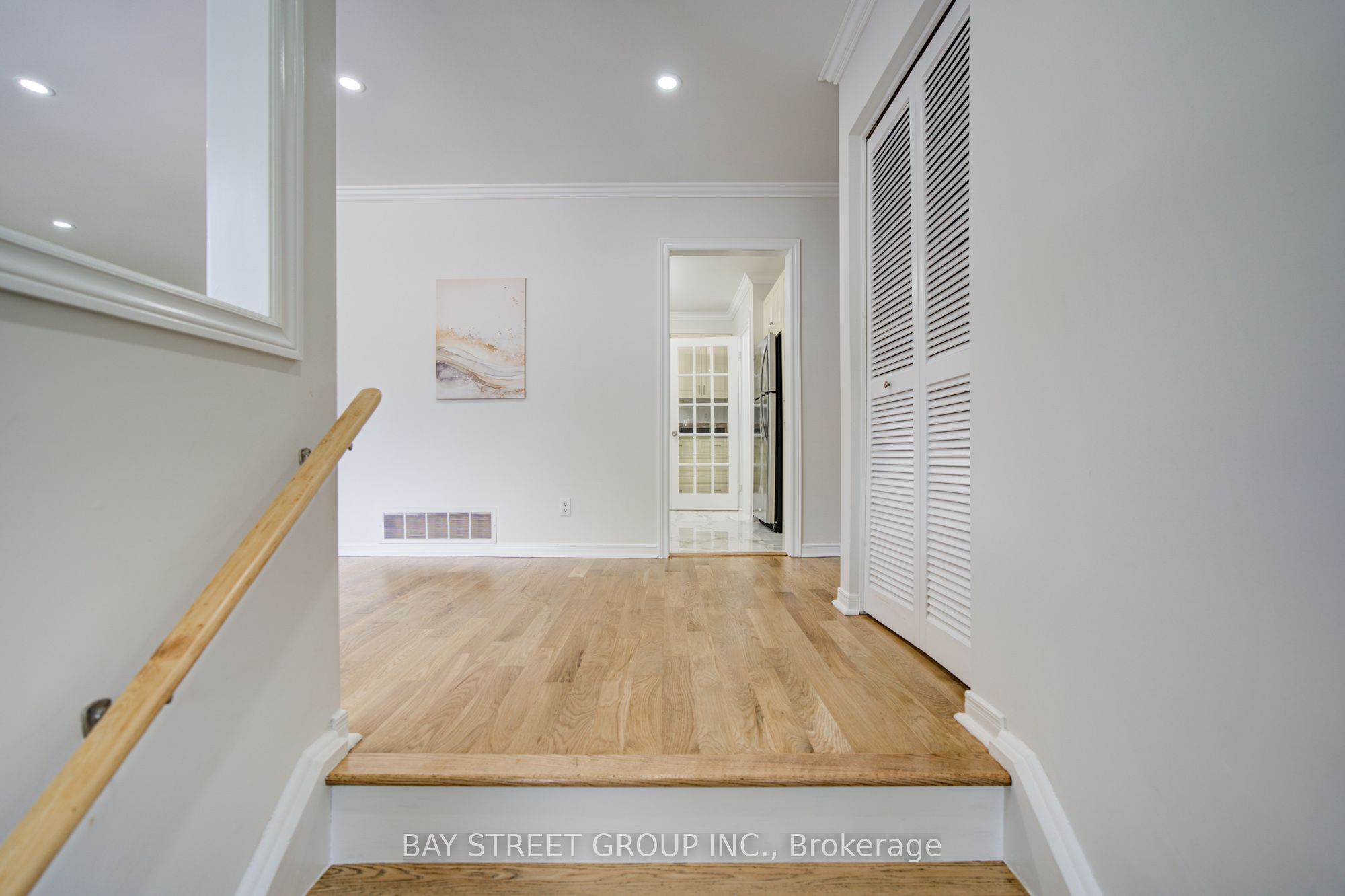 4 Sir Brandiles Place
