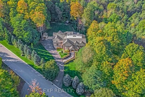 19 Glenhill Trail Whitchurch-Stouffville ON L4A 1L9