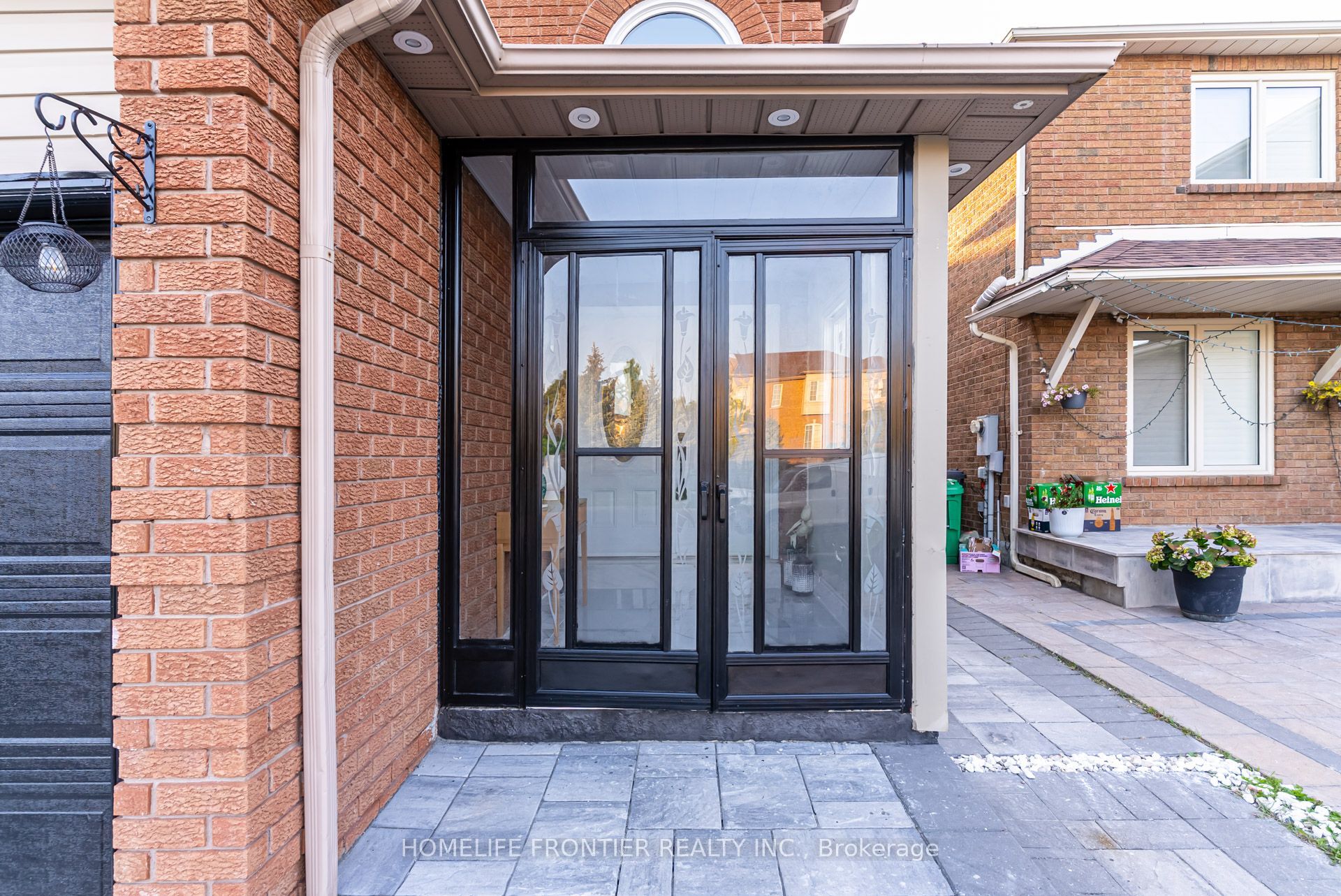 1059 Ivandale Drive