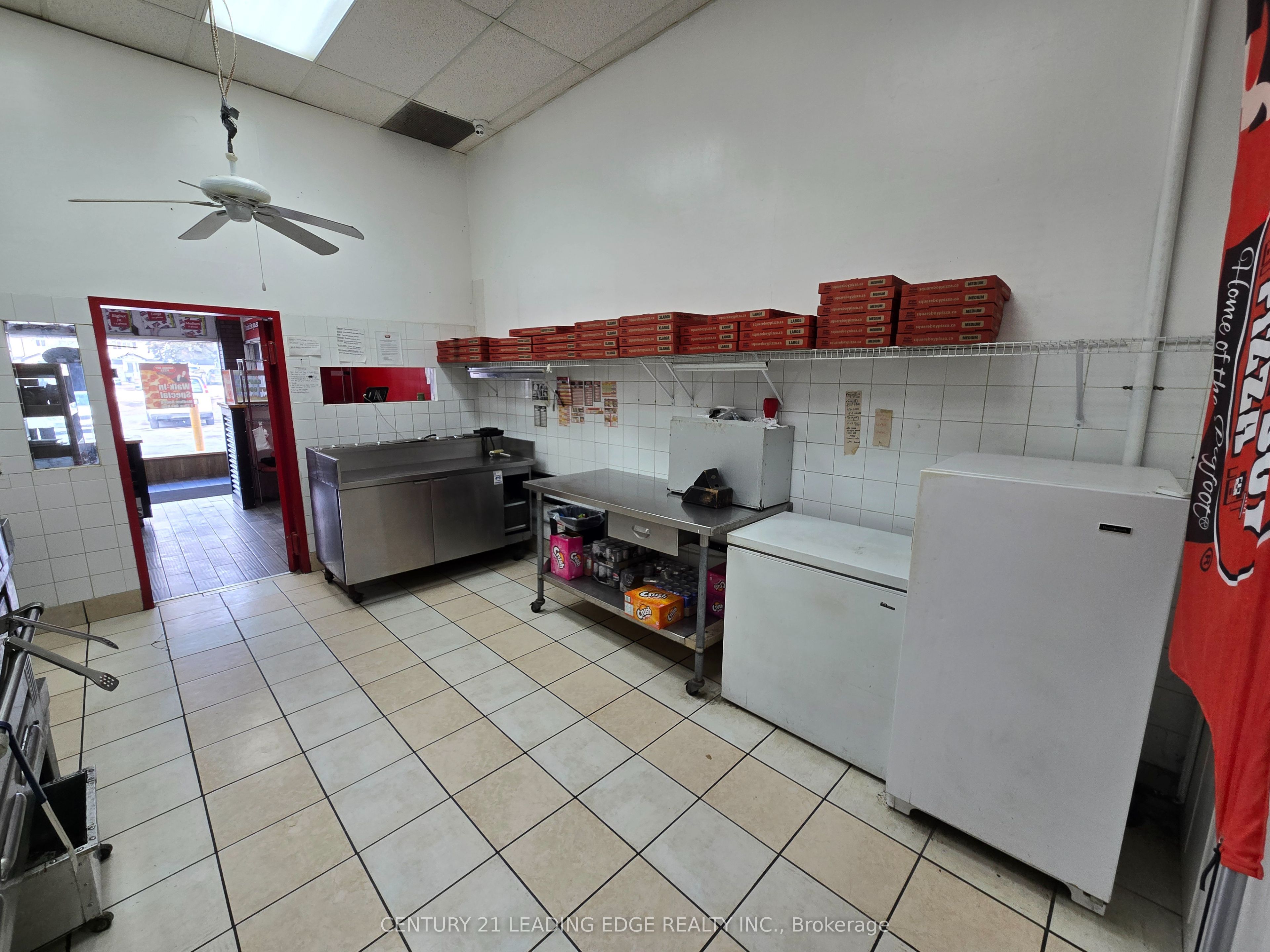 725 Krosno Boulevard 713