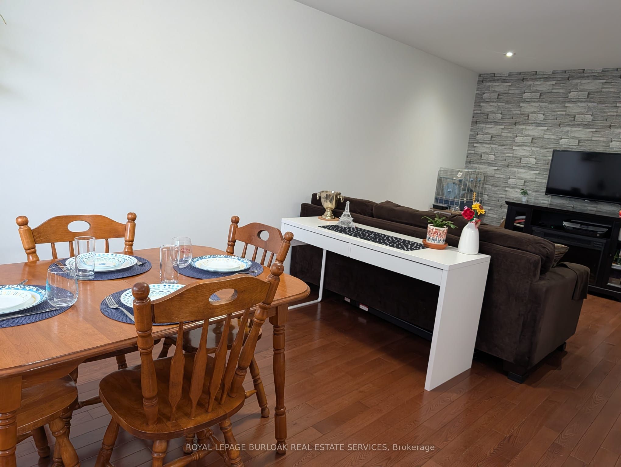 1350 Limeridge Road E 18