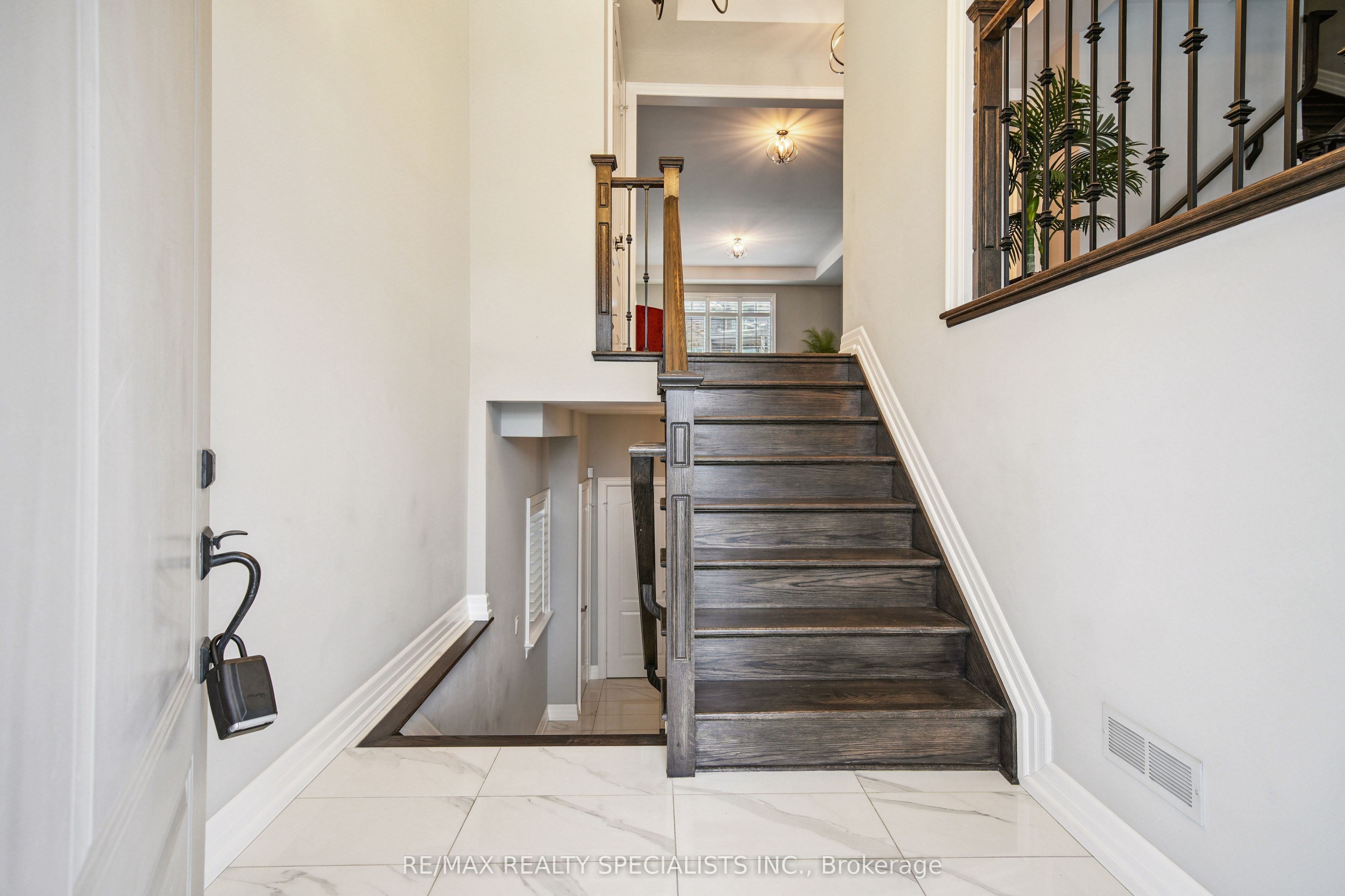 26 West Branch Drive