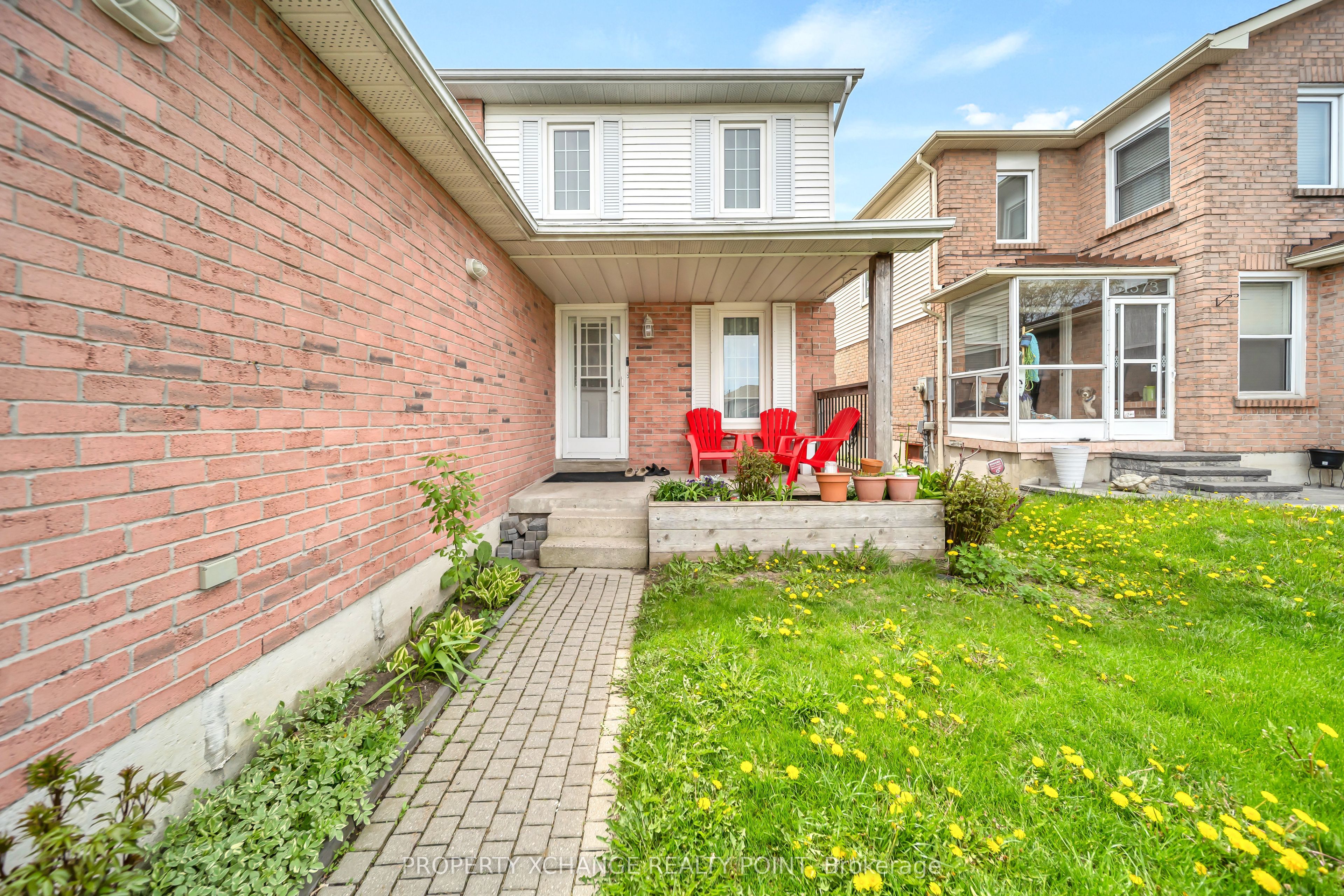 1569 Connery Crescent