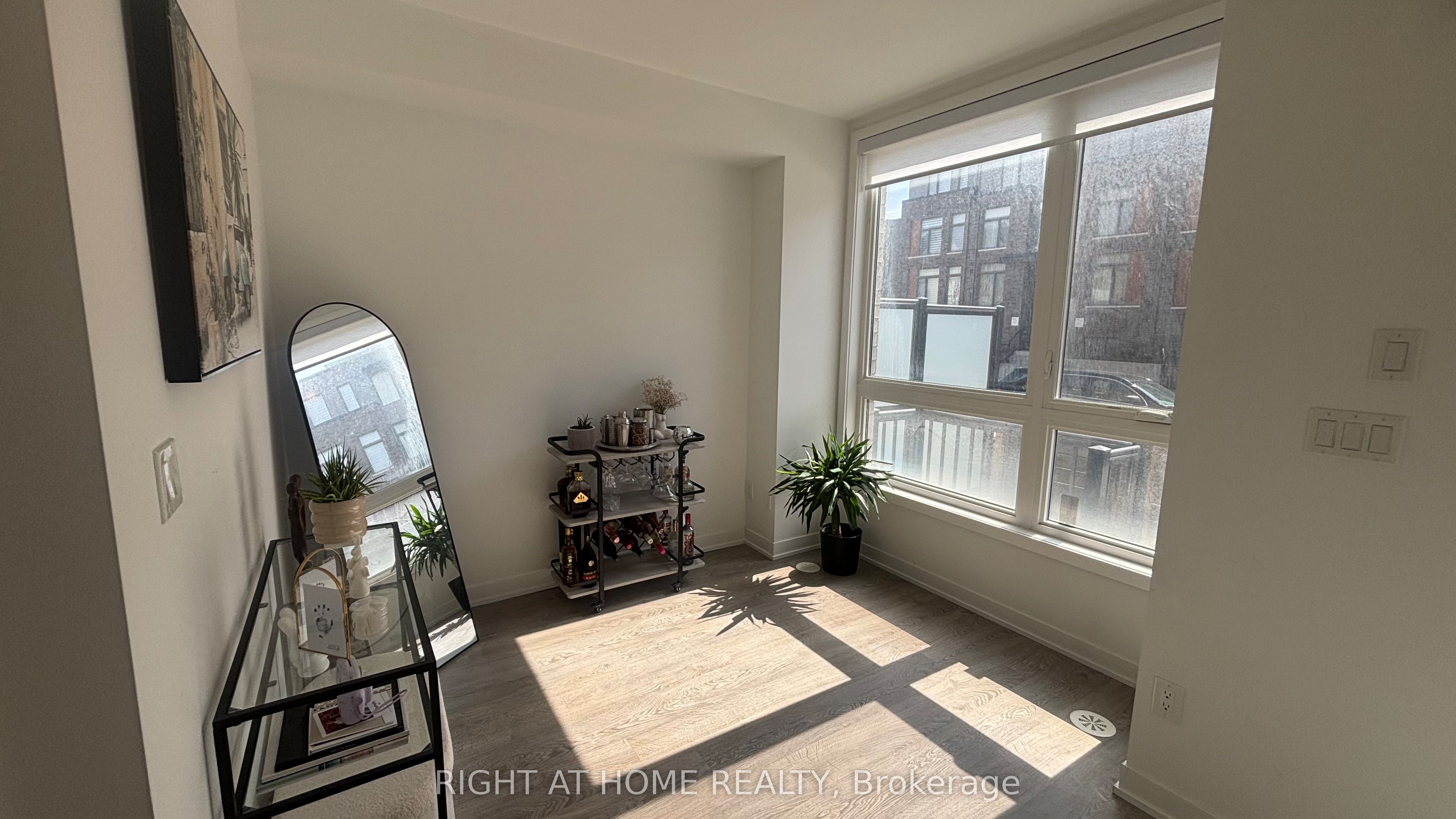 110 Green Gardens Boulevard