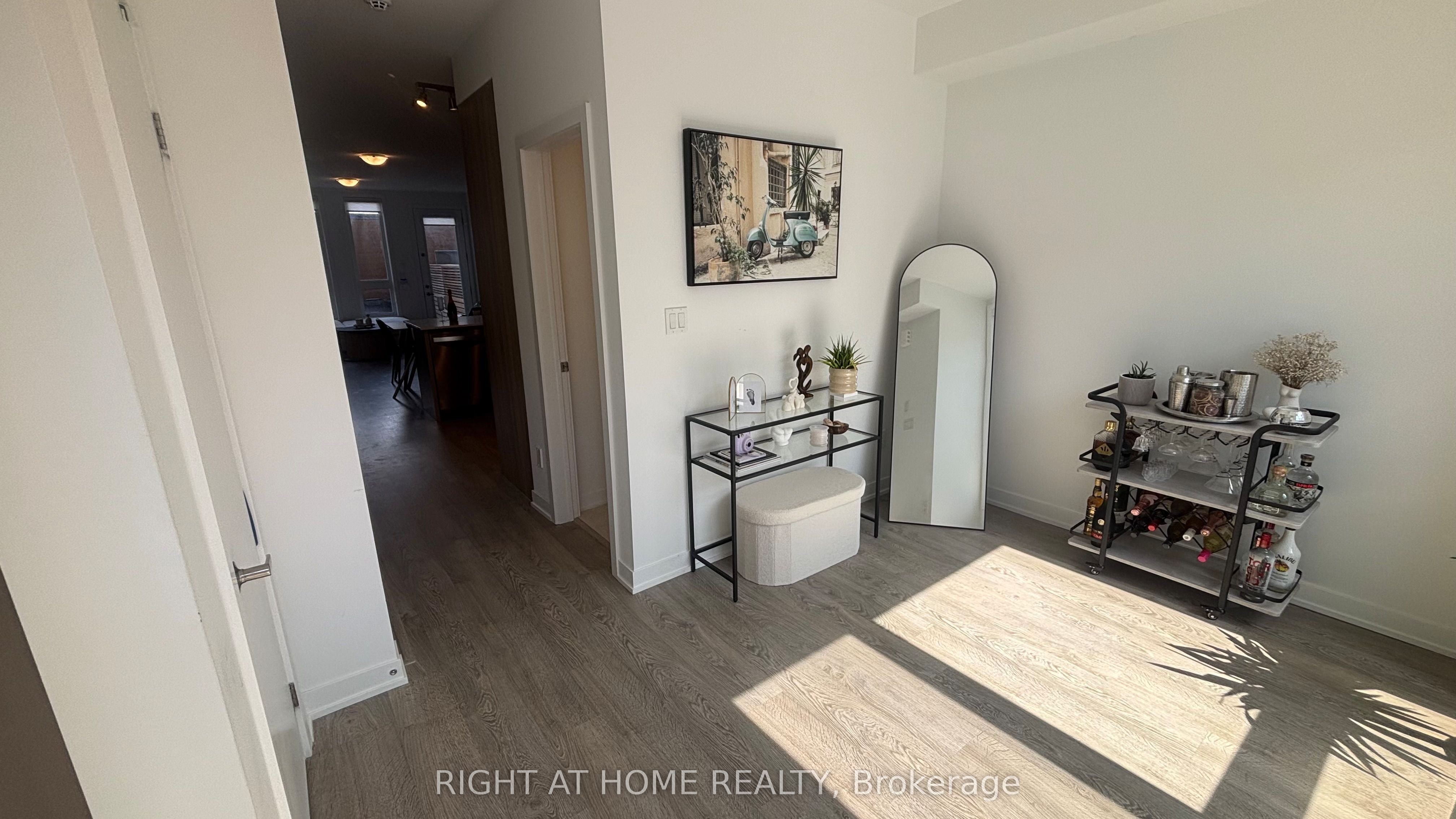 110 Green Gardens Boulevard