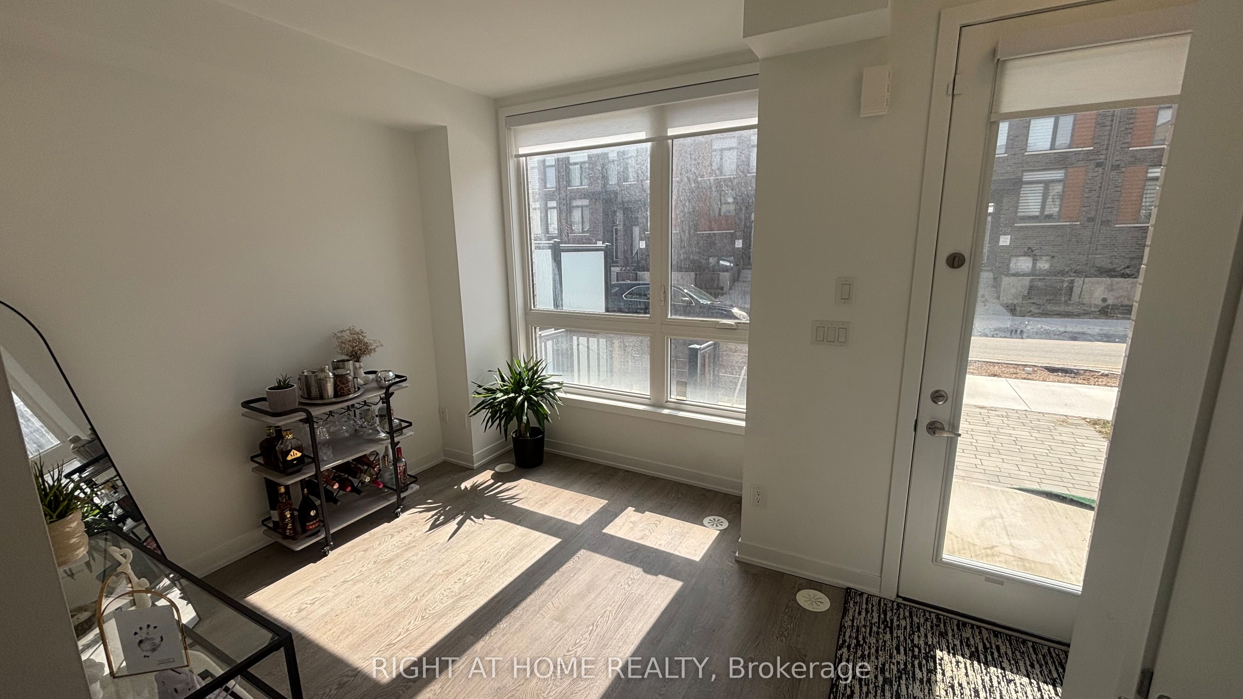 110 Green Gardens Boulevard