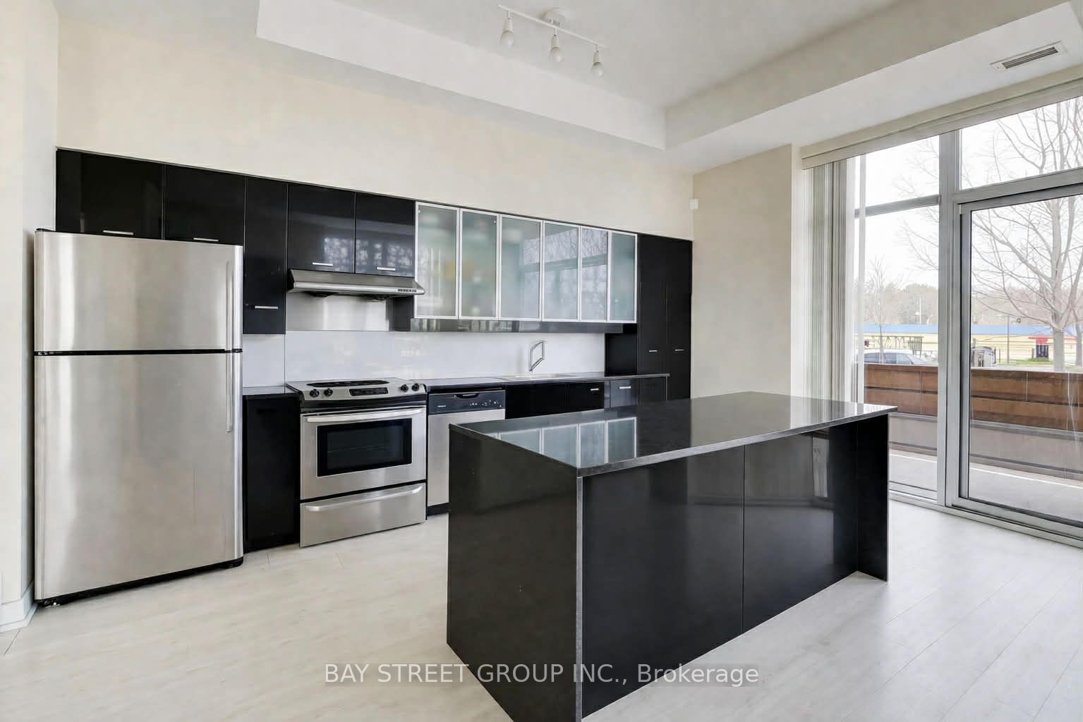 25 Singer Court TH07