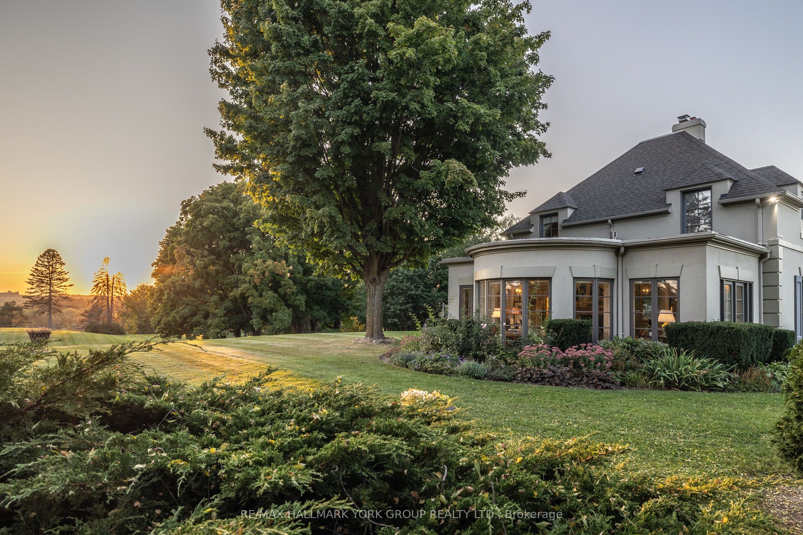 14455 Dufferin Street