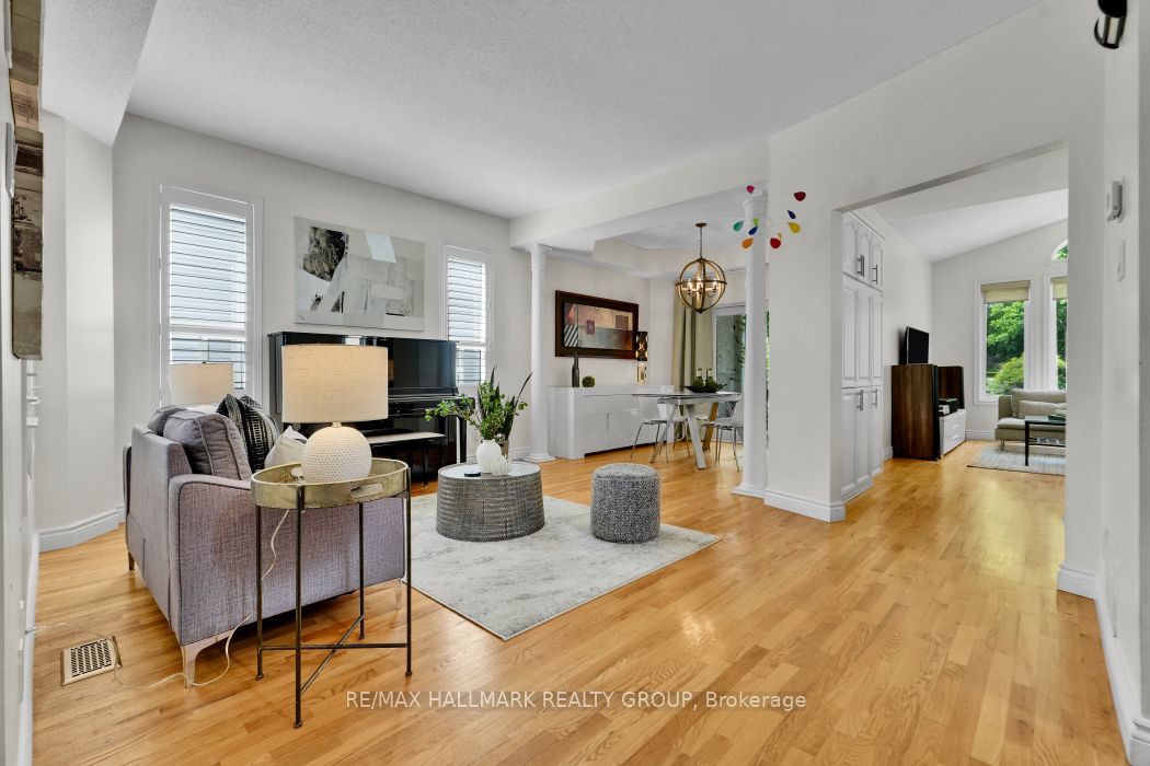 16 Hemlo Crescent