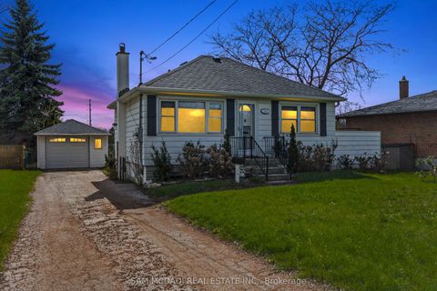 1088 Cherriebell Road Mississauga ON L5E 2R3