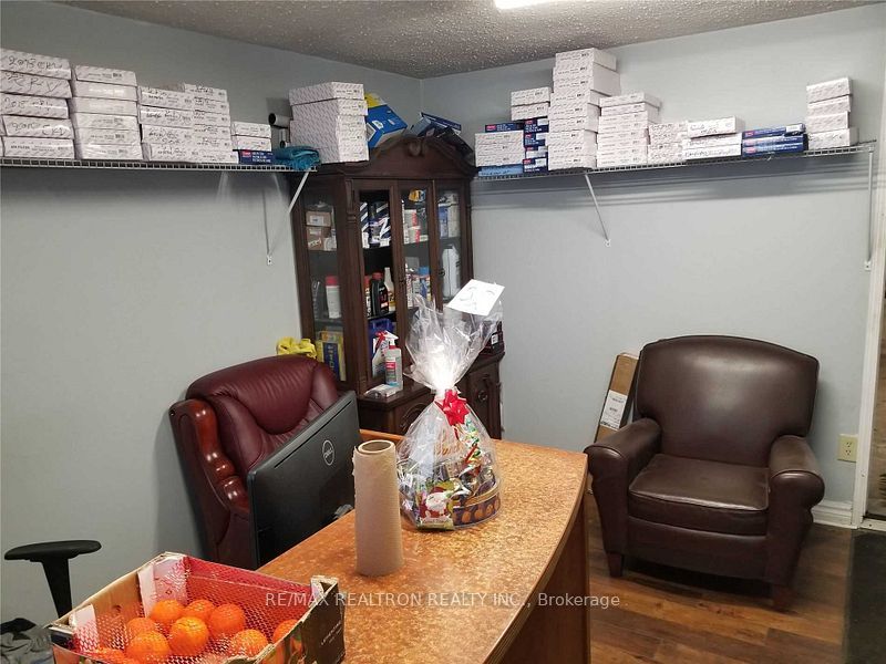 101 Freshway Drive 4